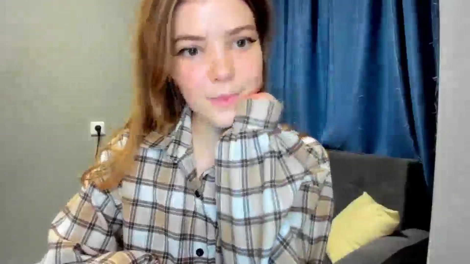 Gallery image thumbnail from EffyShy's myfreecams stream on, 12/15/2024, 14:19 image 20 of 20