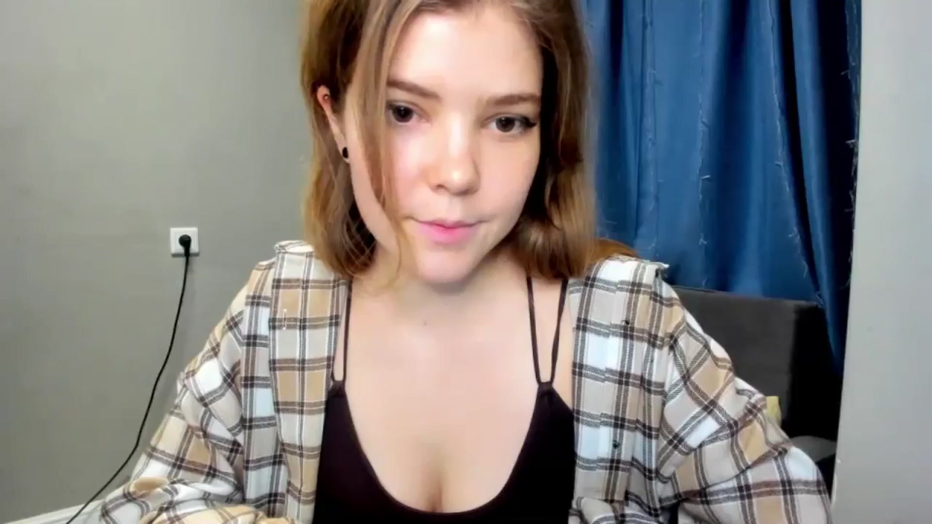 Gallery image thumbnail from EffyShy's myfreecams stream on, 12/18/2024, 21:50 image 18 of 20