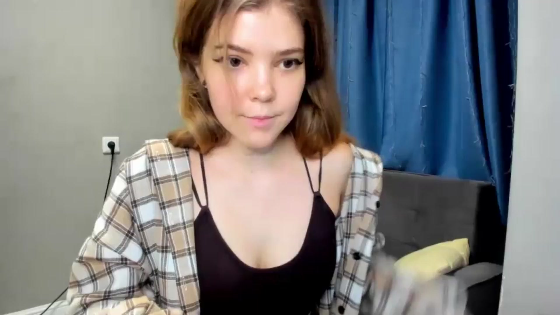 Gallery image thumbnail from EffyShy's myfreecams stream on, 12/18/2024, 21:50 image 2 of 20