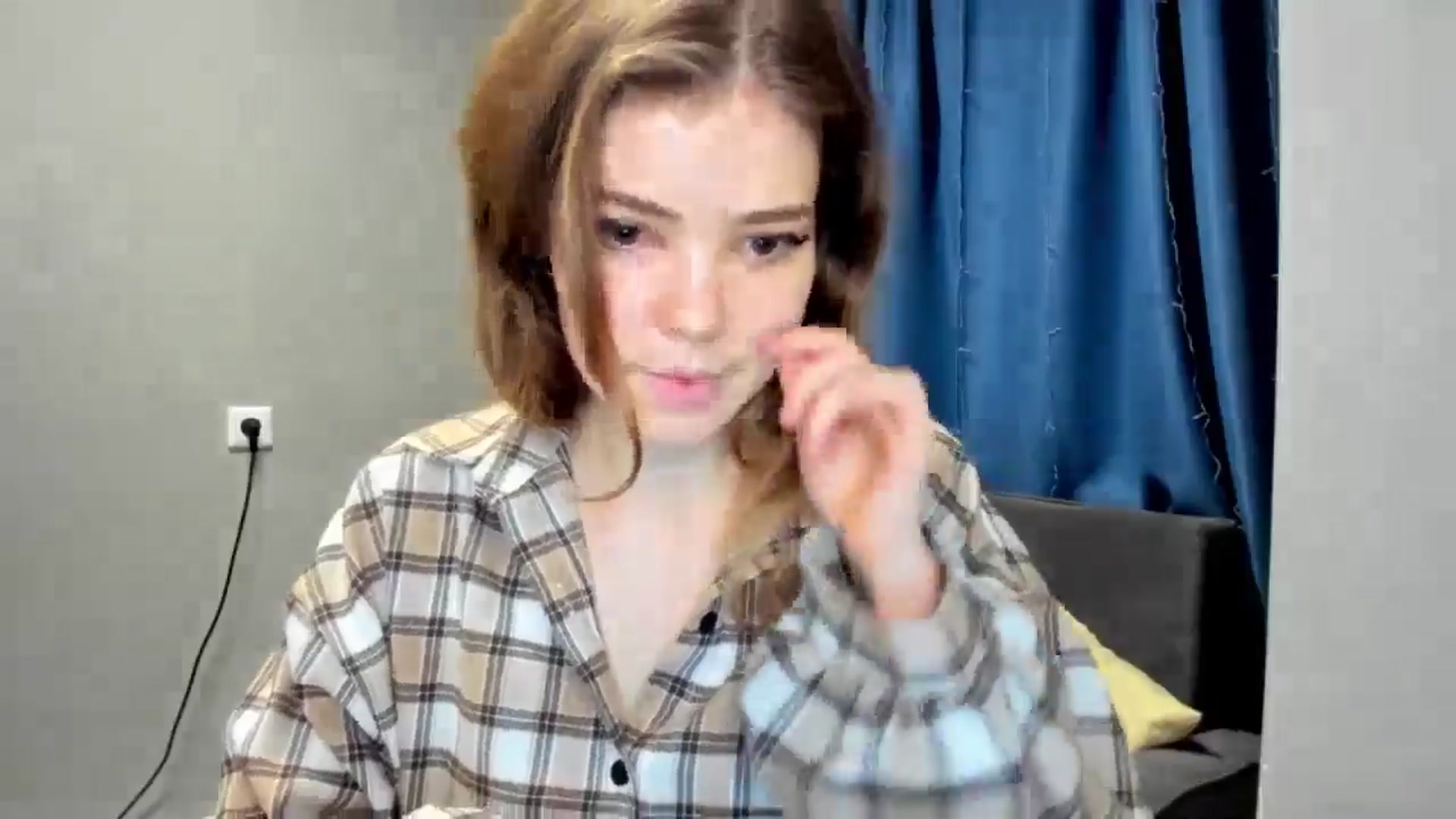 Gallery image thumbnail from EffyShy's myfreecams stream on, 12/20/2024, 14:42 image 3 of 20