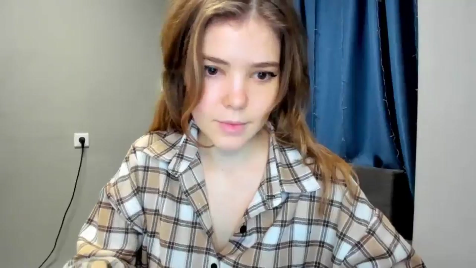 Gallery image thumbnail from EffyShy's myfreecams stream on, 12/20/2024, 14:42 image 10 of 20