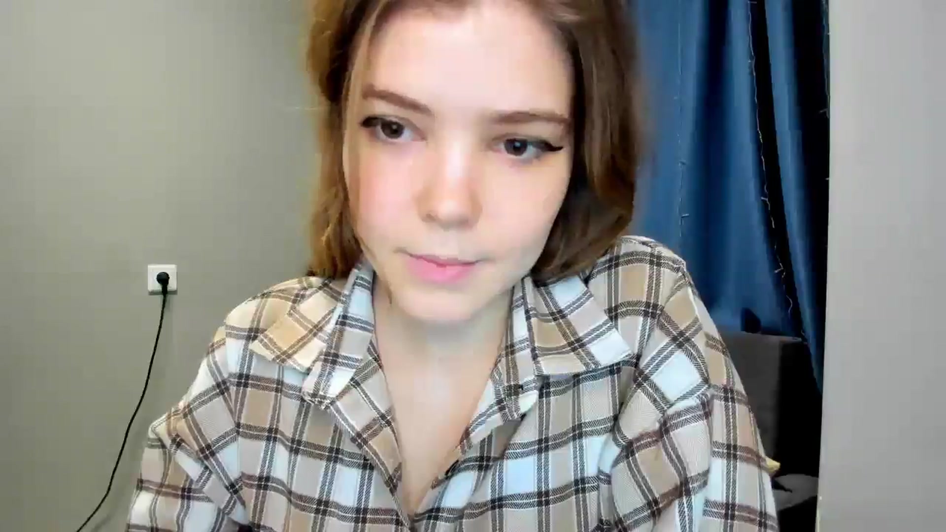Gallery image thumbnail from EffyShy's myfreecams stream on, 12/20/2024, 16:31 image 18 of 20