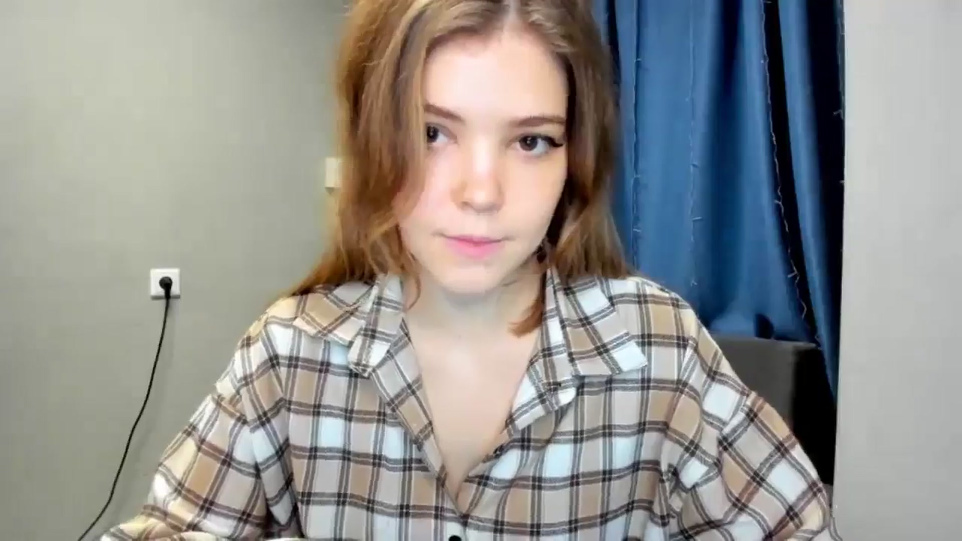 Gallery image thumbnail from EffyShy's myfreecams stream on, 12/20/2024, 16:31 image 5 of 20