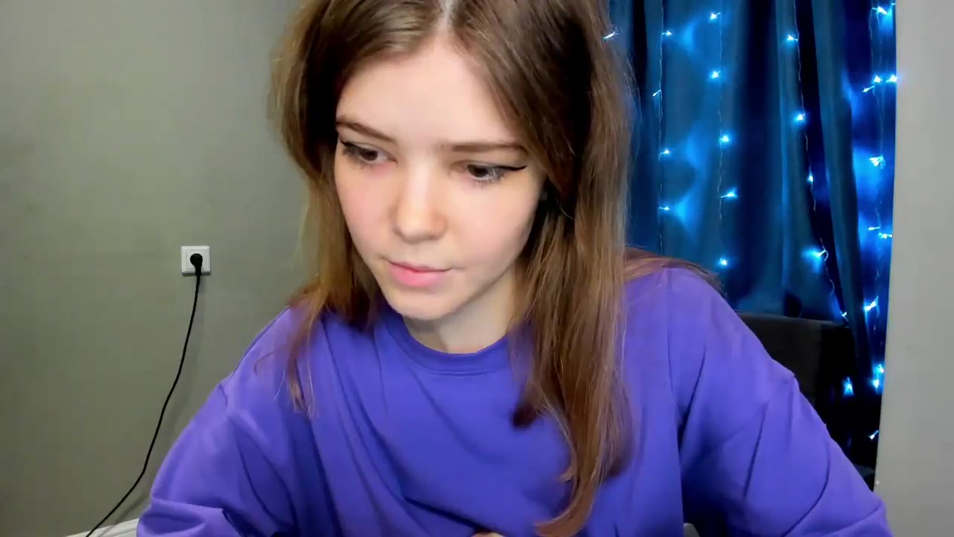 Gallery image thumbnail from EffyShy's myfreecams stream on, 12/21/2024, 12:37 image 12 of 20