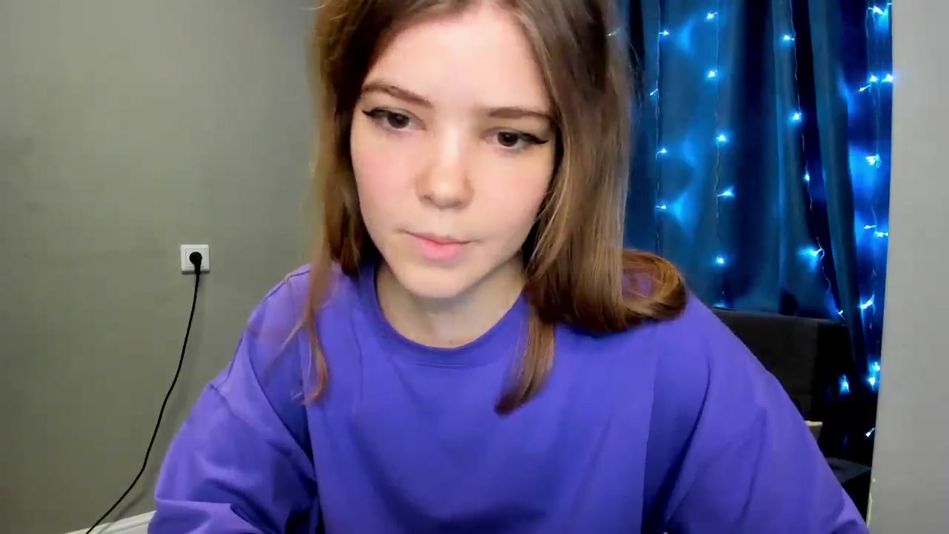 Gallery image thumbnail from EffyShy's myfreecams stream on, 12/21/2024, 12:37 image 15 of 20