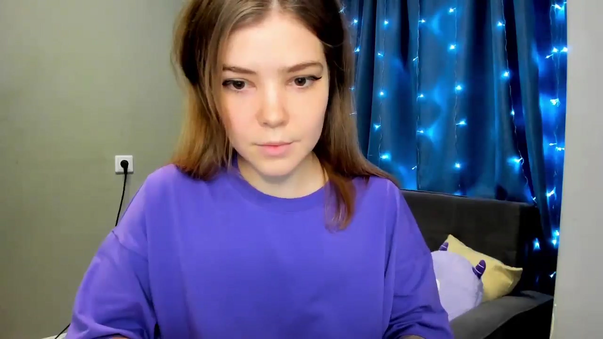 Gallery image thumbnail from EffyShy's myfreecams stream on, 12/21/2024, 12:37 image 4 of 20