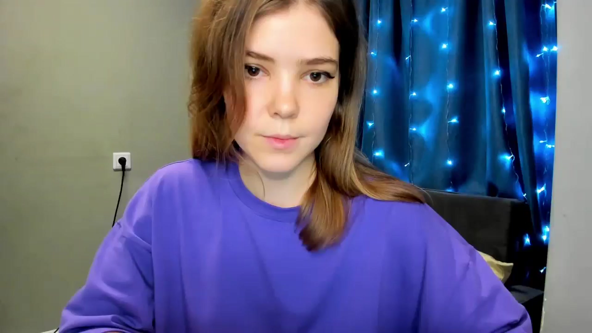Gallery image thumbnail from EffyShy's myfreecams stream on, 12/21/2024, 14:19 image 7 of 20