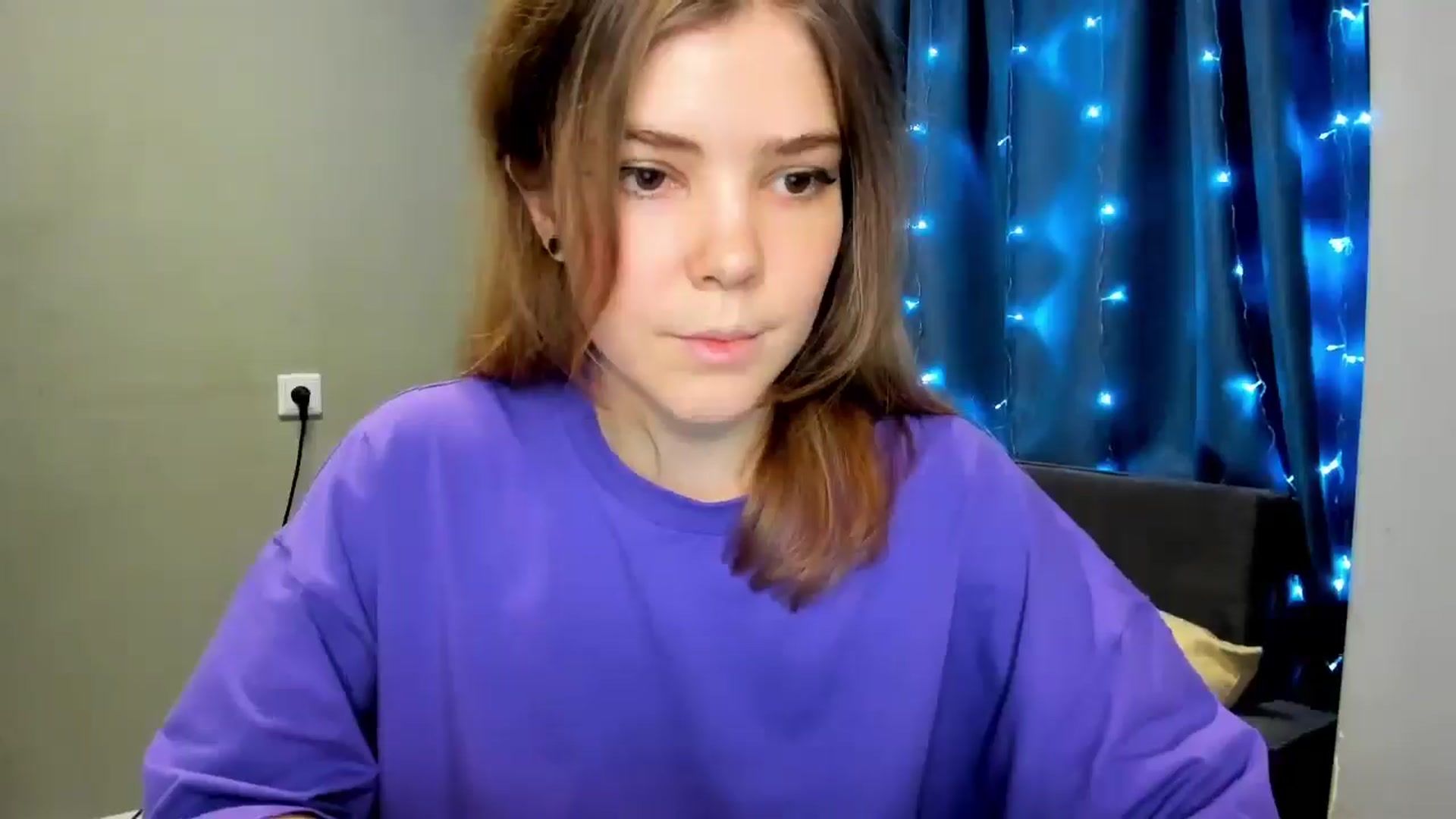 Gallery image thumbnail from EffyShy's myfreecams stream on, 12/21/2024, 14:19 image 4 of 20