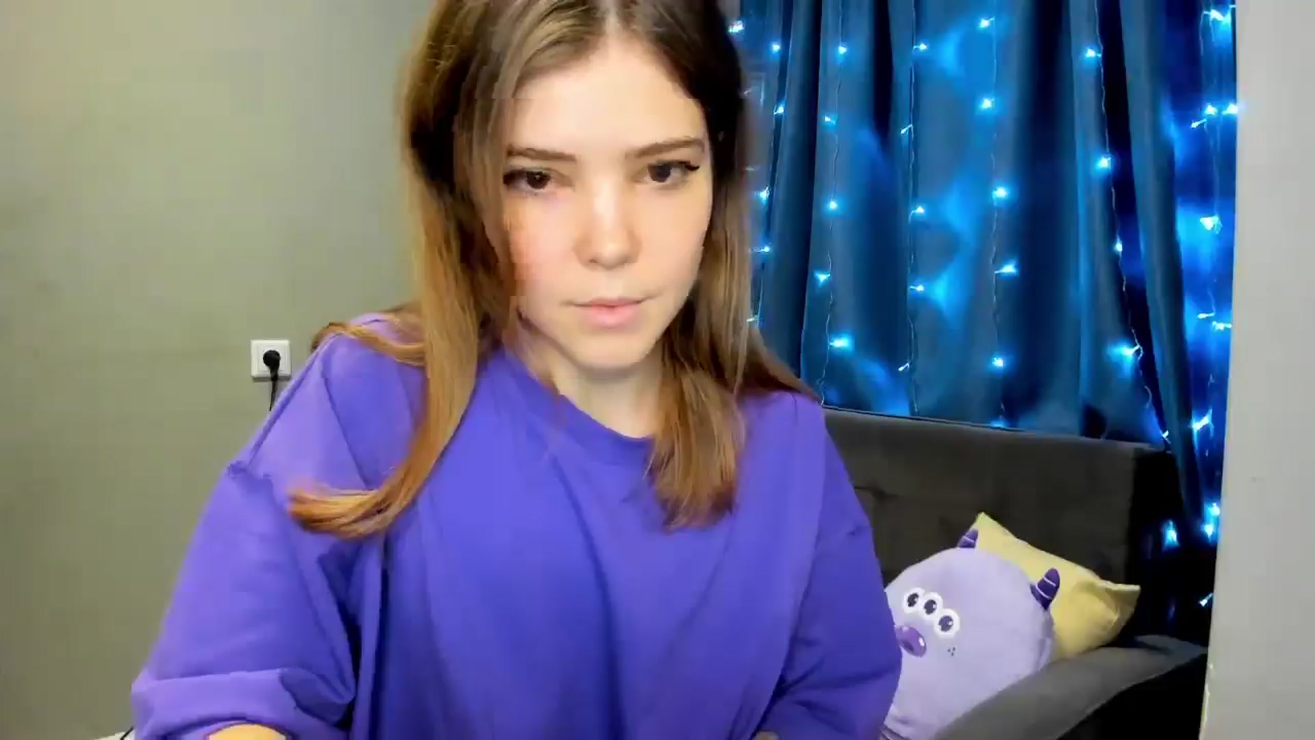 Gallery image thumbnail from EffyShy's myfreecams stream on, 12/21/2024, 14:19 image 2 of 20