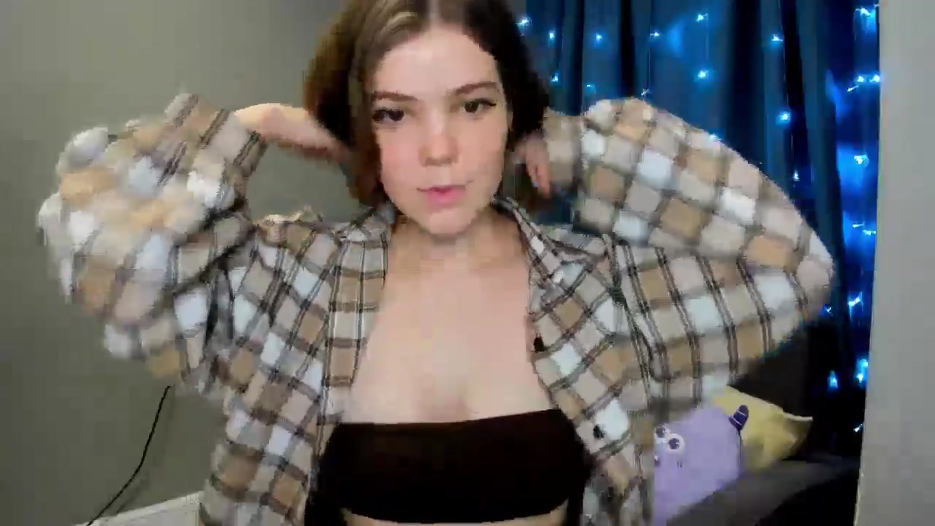Gallery image thumbnail from EffyShy's myfreecams stream on, 12/21/2024, 18:50 image 14 of 20