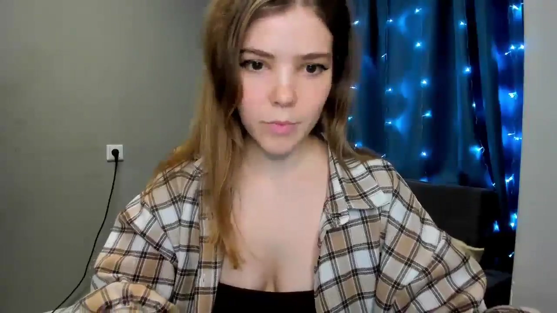 Gallery image thumbnail from EffyShy's myfreecams stream on, 12/21/2024, 18:50 image 13 of 20