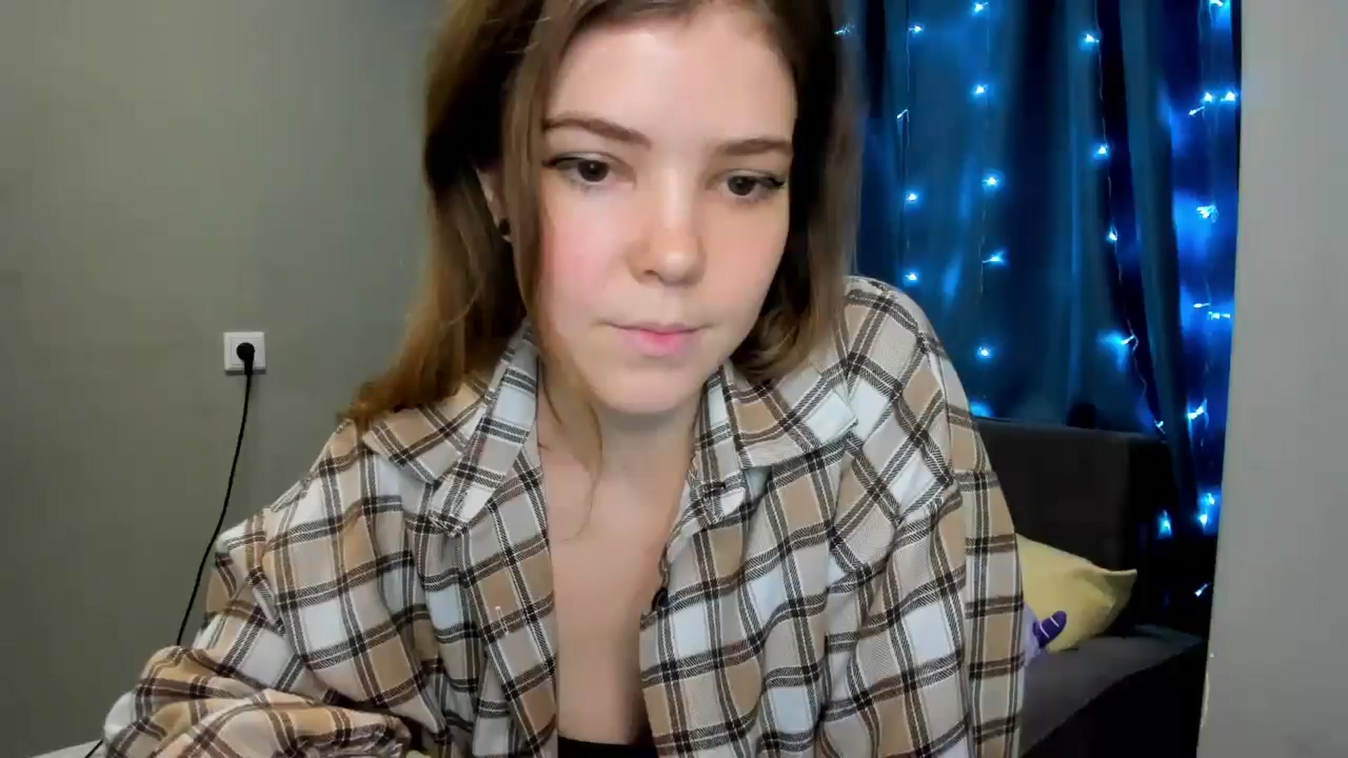 Gallery image thumbnail from EffyShy's myfreecams stream on, 12/22/2024, 15:52 image 19 of 20