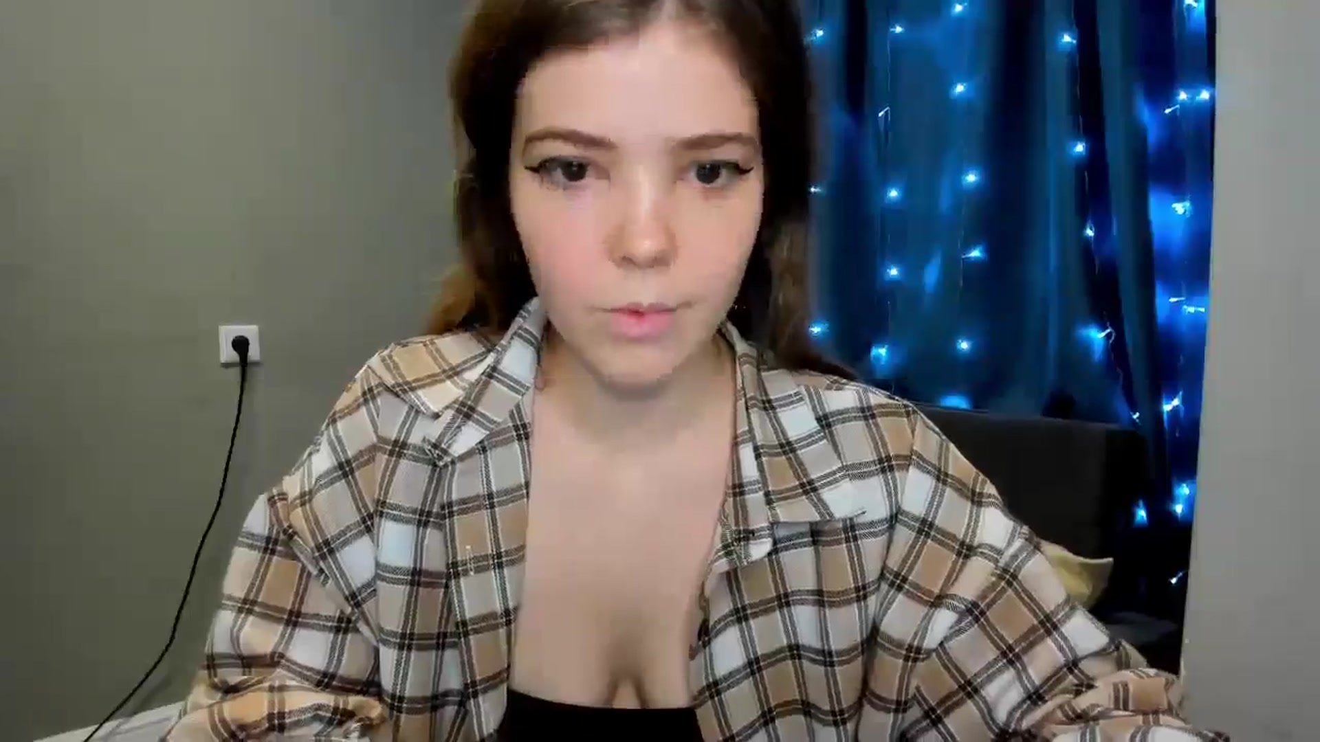 Gallery image thumbnail from EffyShy's myfreecams stream on, 12/22/2024, 15:52 image 8 of 20