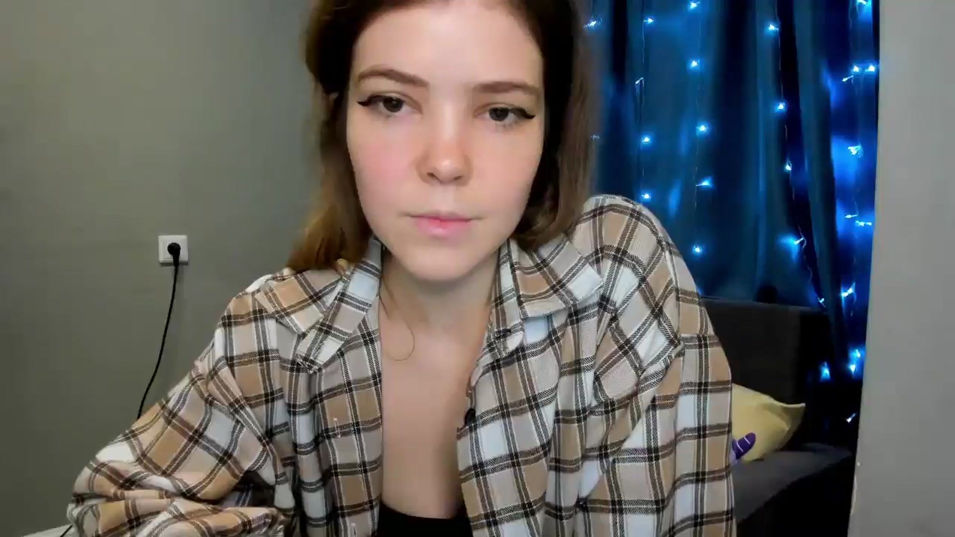 Gallery image thumbnail from EffyShy's myfreecams stream on, 12/22/2024, 15:52 image 14 of 20