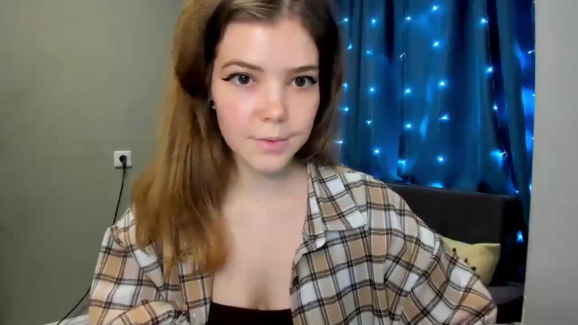 Gallery image thumbnail from EffyShy's myfreecams stream on, 12/24/2024, 12:29 image 6 of 20