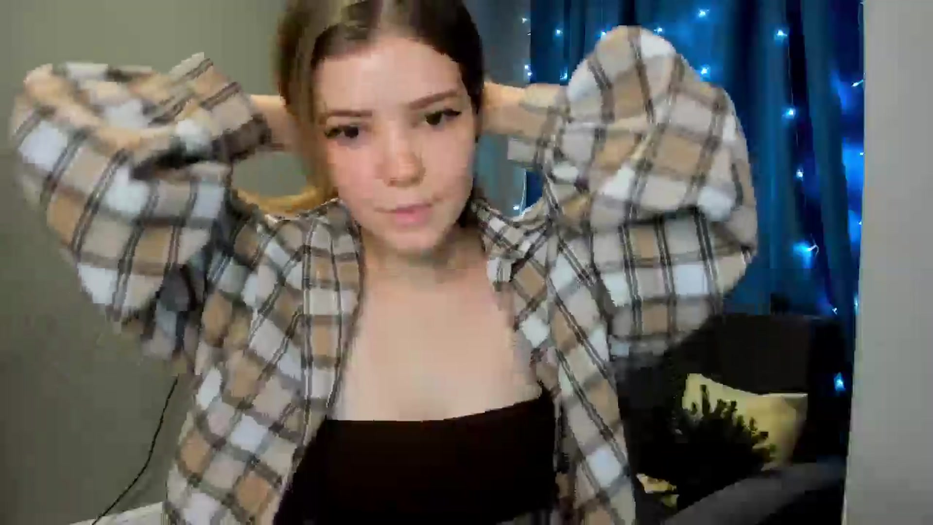 Gallery image thumbnail from EffyShy's myfreecams stream on, 12/24/2024, 12:29 image 9 of 20
