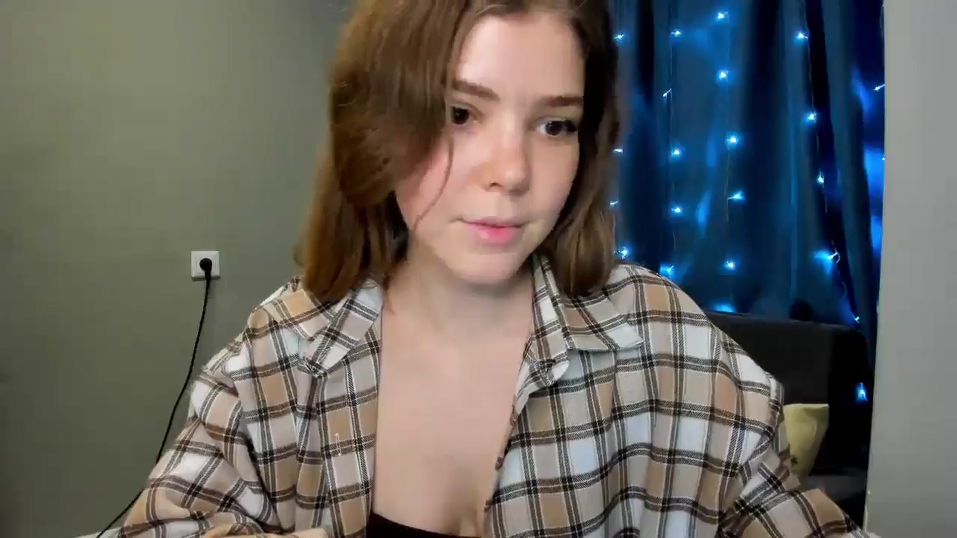 Gallery image thumbnail from EffyShy's myfreecams stream on, 12/24/2024, 16:37 image 15 of 20