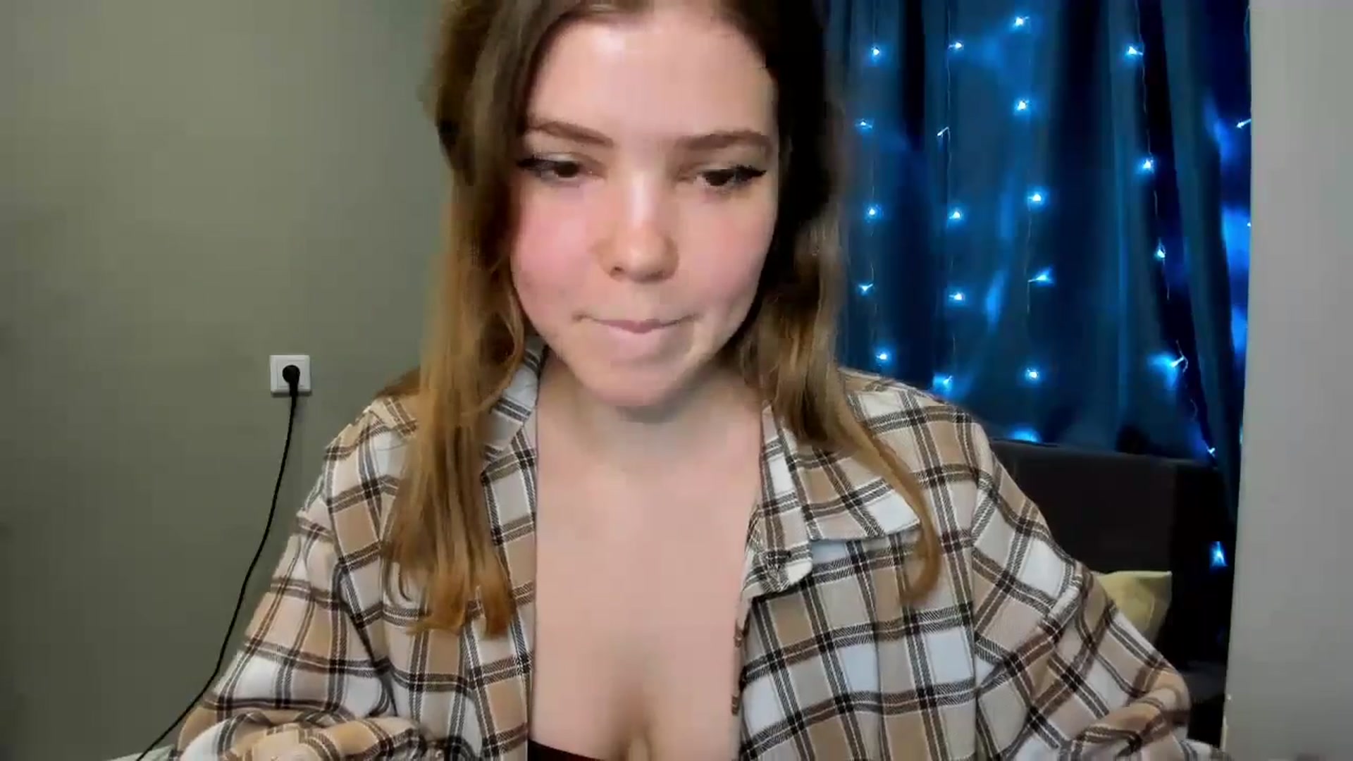 Gallery image thumbnail from EffyShy's myfreecams stream on, 12/24/2024, 17:12 image 8 of 20