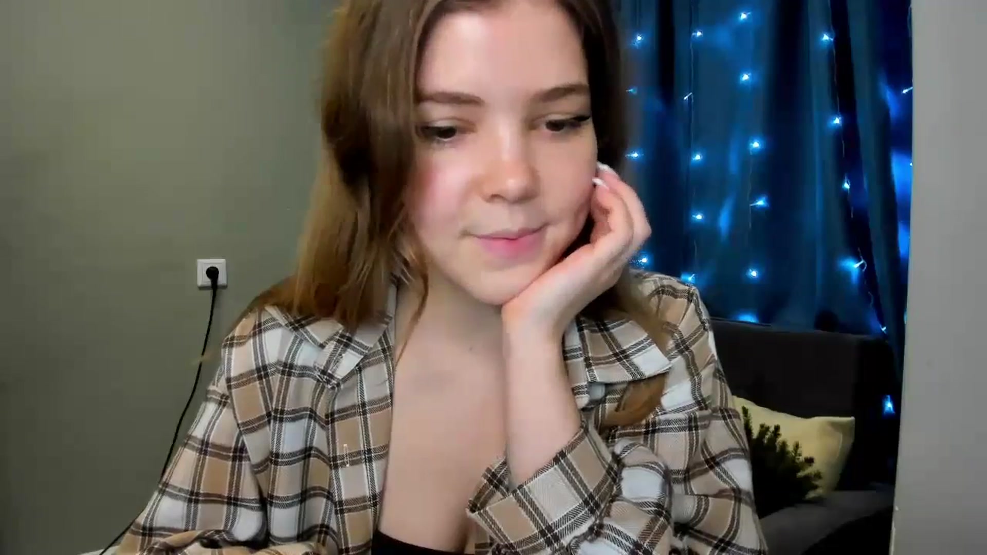 Gallery image thumbnail from EffyShy's myfreecams stream on, 12/24/2024, 17:12 image 2 of 20