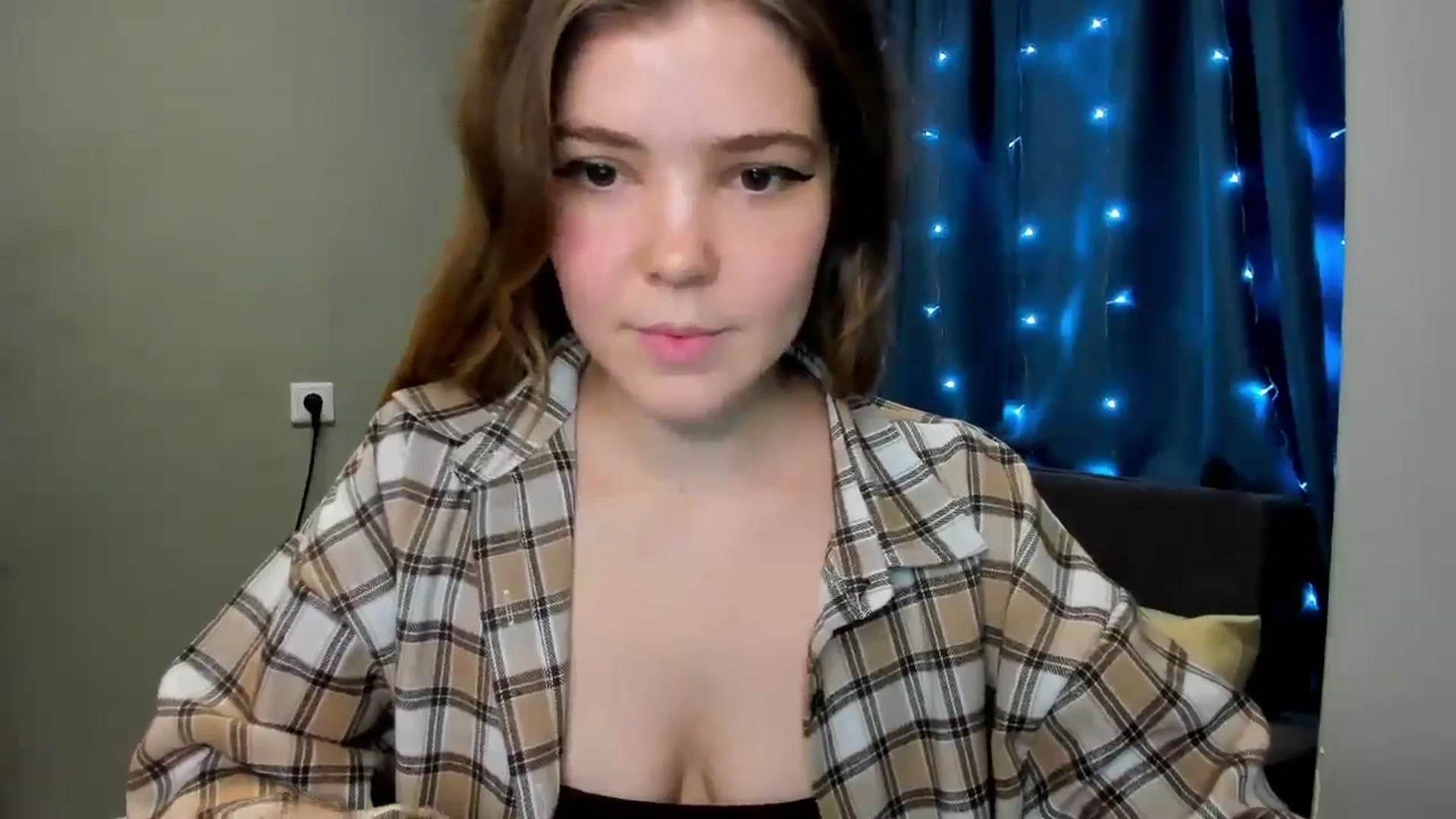 Gallery image thumbnail from EffyShy's myfreecams stream on, 12/24/2024, 17:35 image 20 of 20