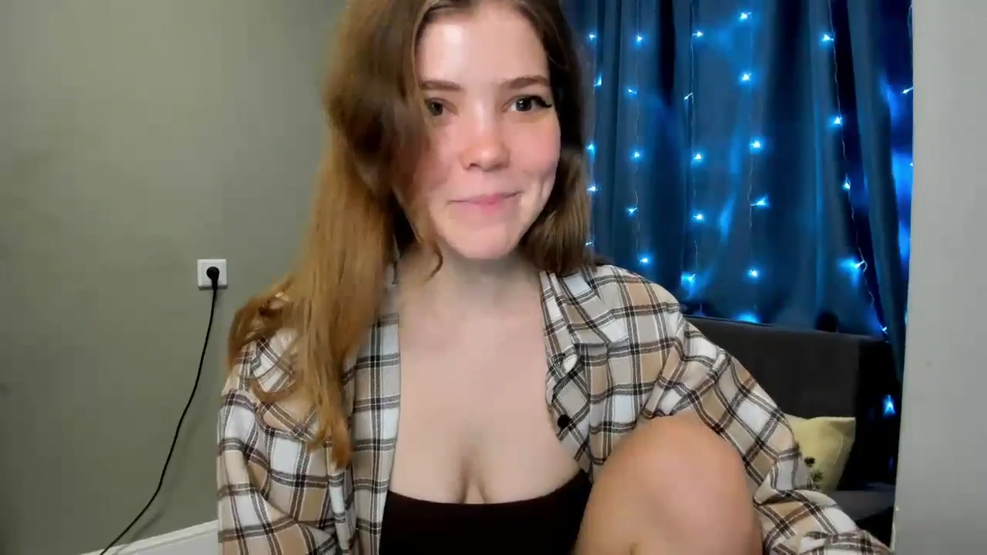 Gallery image thumbnail from EffyShy's myfreecams stream on, 12/24/2024, 17:35 image 10 of 20