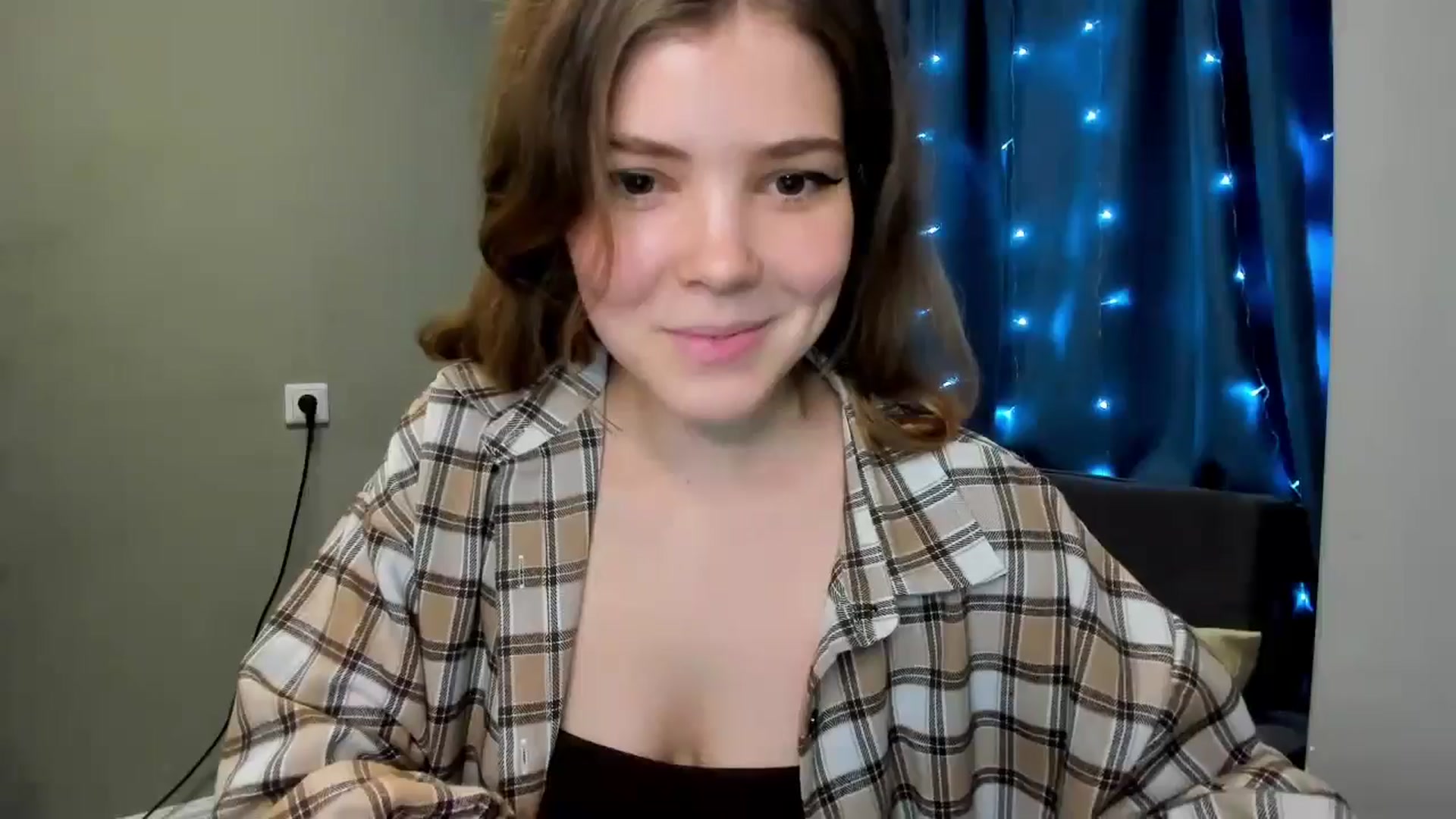 Gallery image thumbnail from EffyShy's myfreecams stream on, 12/24/2024, 21:25 image 8 of 20
