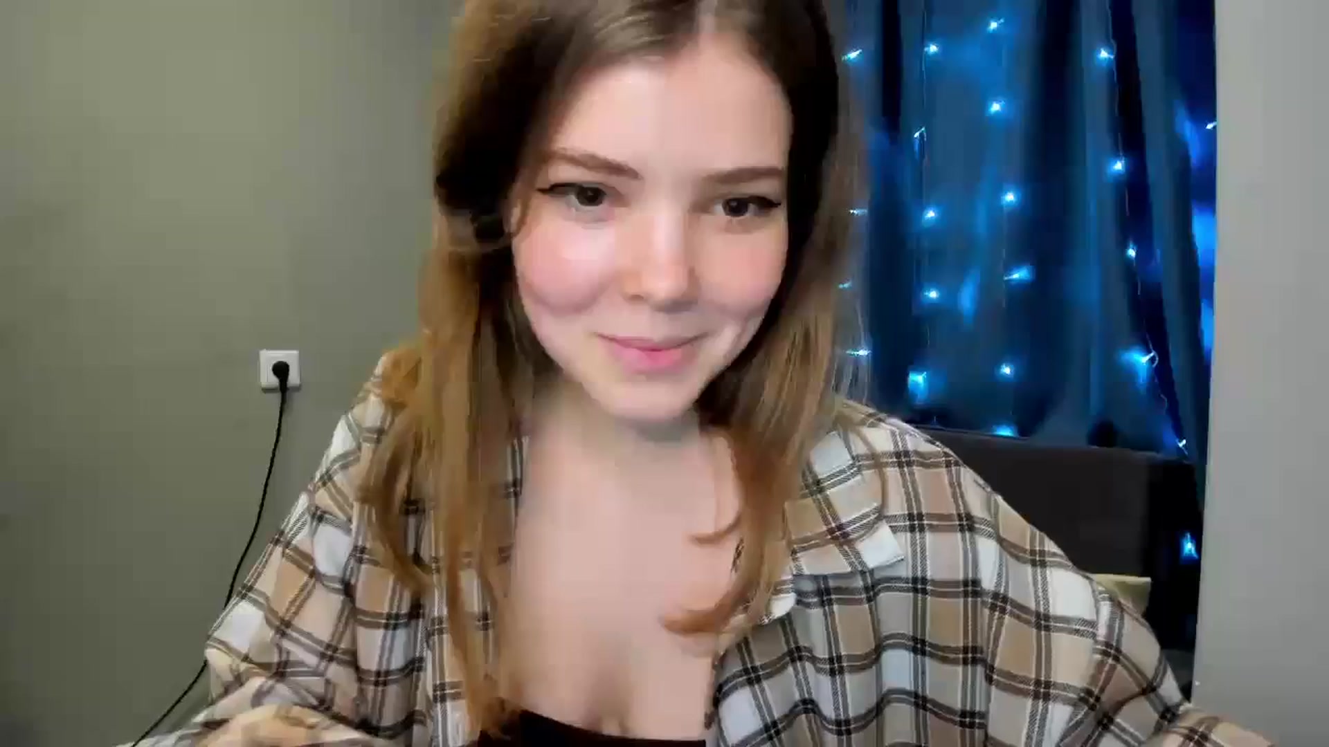 Gallery image thumbnail from EffyShy's myfreecams stream on, 12/24/2024, 21:25 image 6 of 20