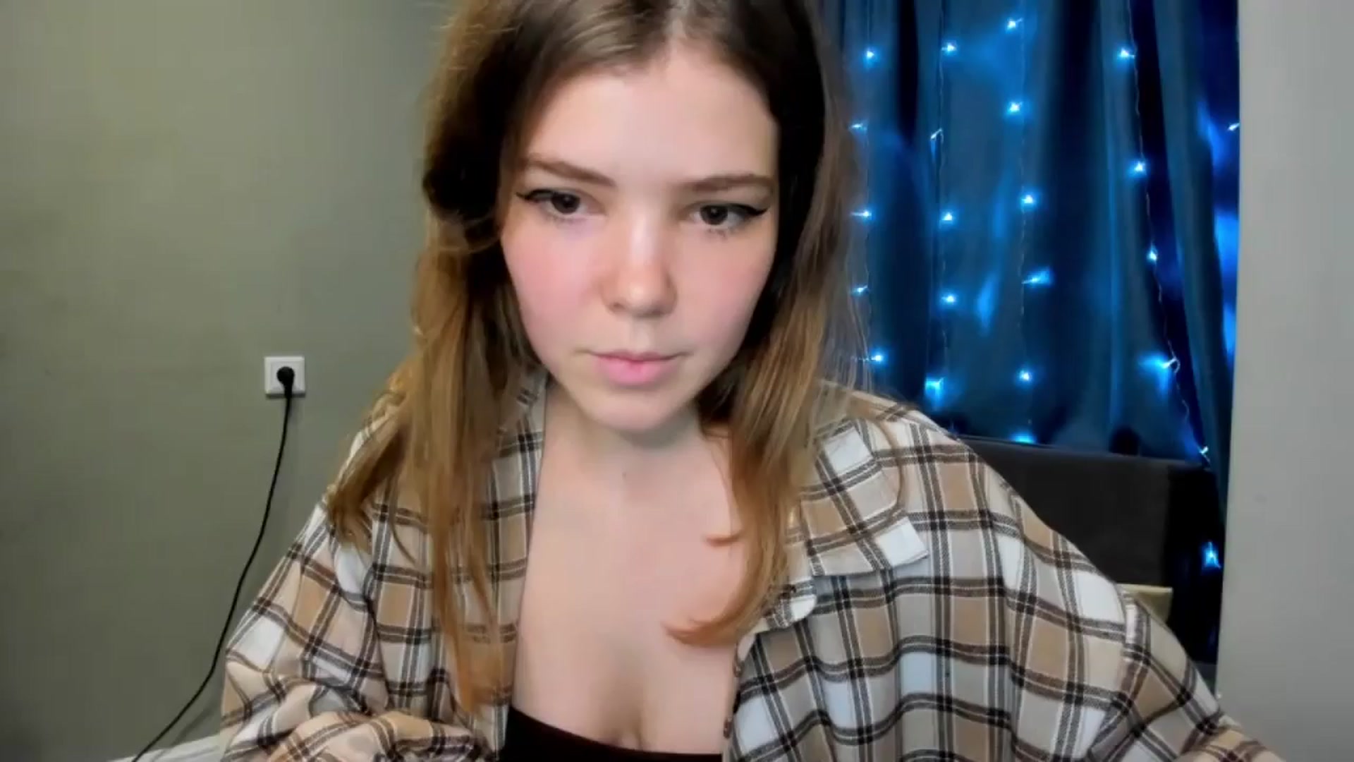 Gallery image thumbnail from EffyShy's myfreecams stream on, 12/24/2024, 21:25 image 5 of 20