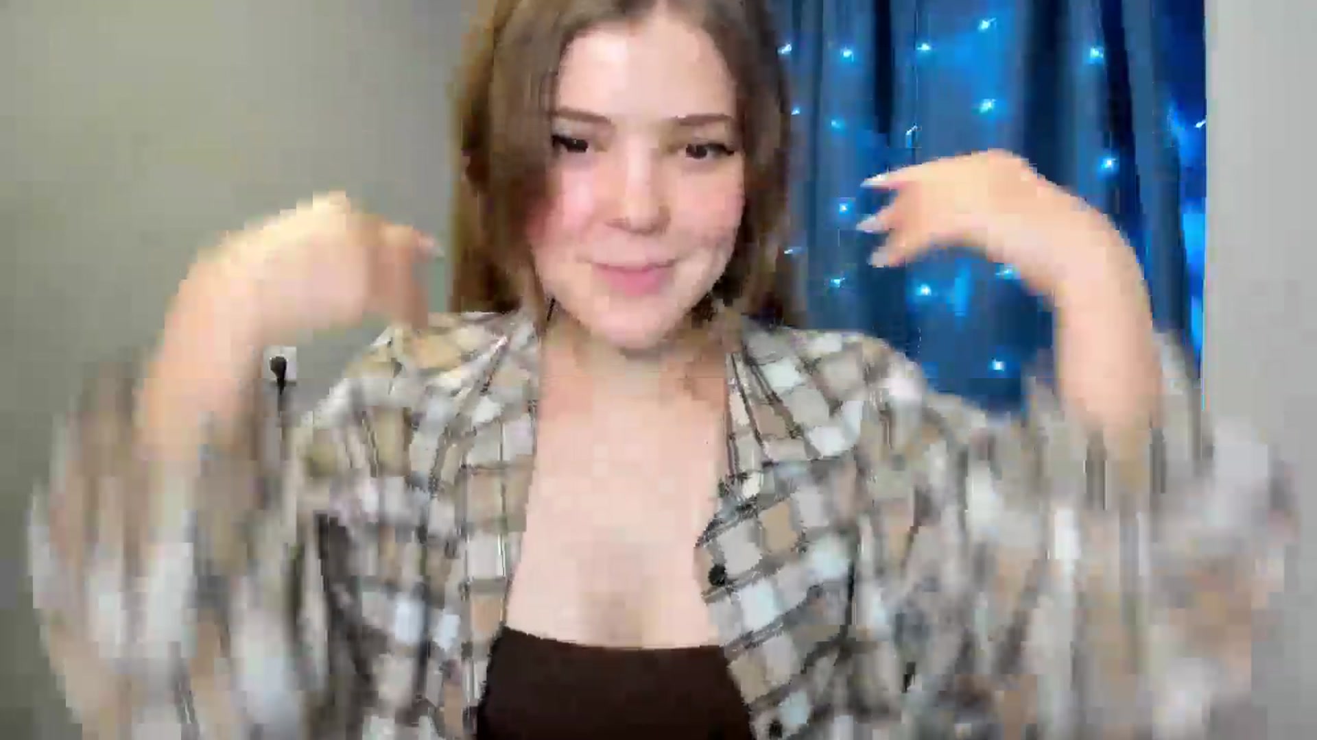 Gallery image thumbnail from EffyShy's myfreecams stream on, 12/24/2024, 22:03 image 19 of 20