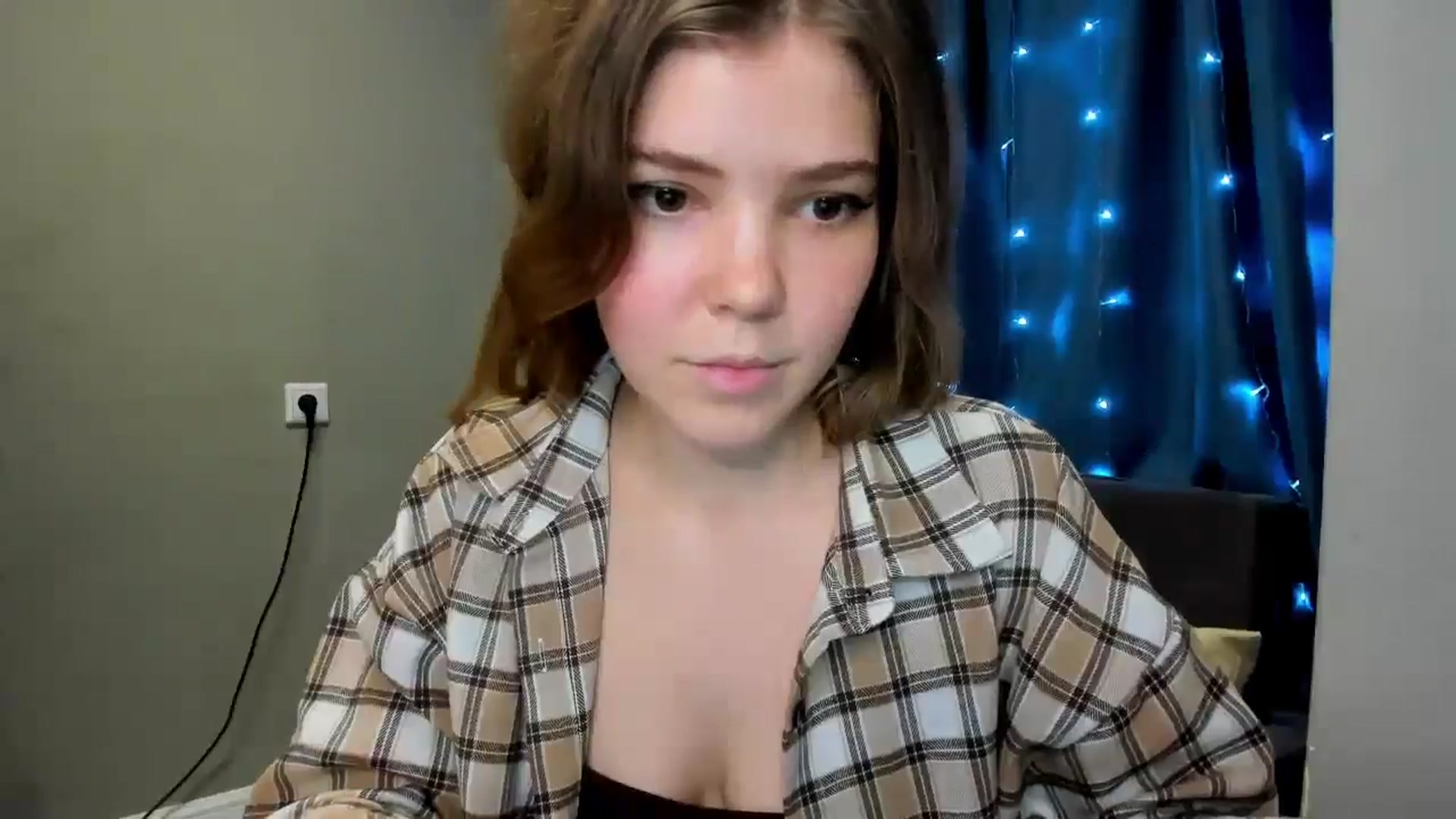 Gallery image thumbnail from EffyShy's myfreecams stream on, 12/24/2024, 22:03 image 6 of 20