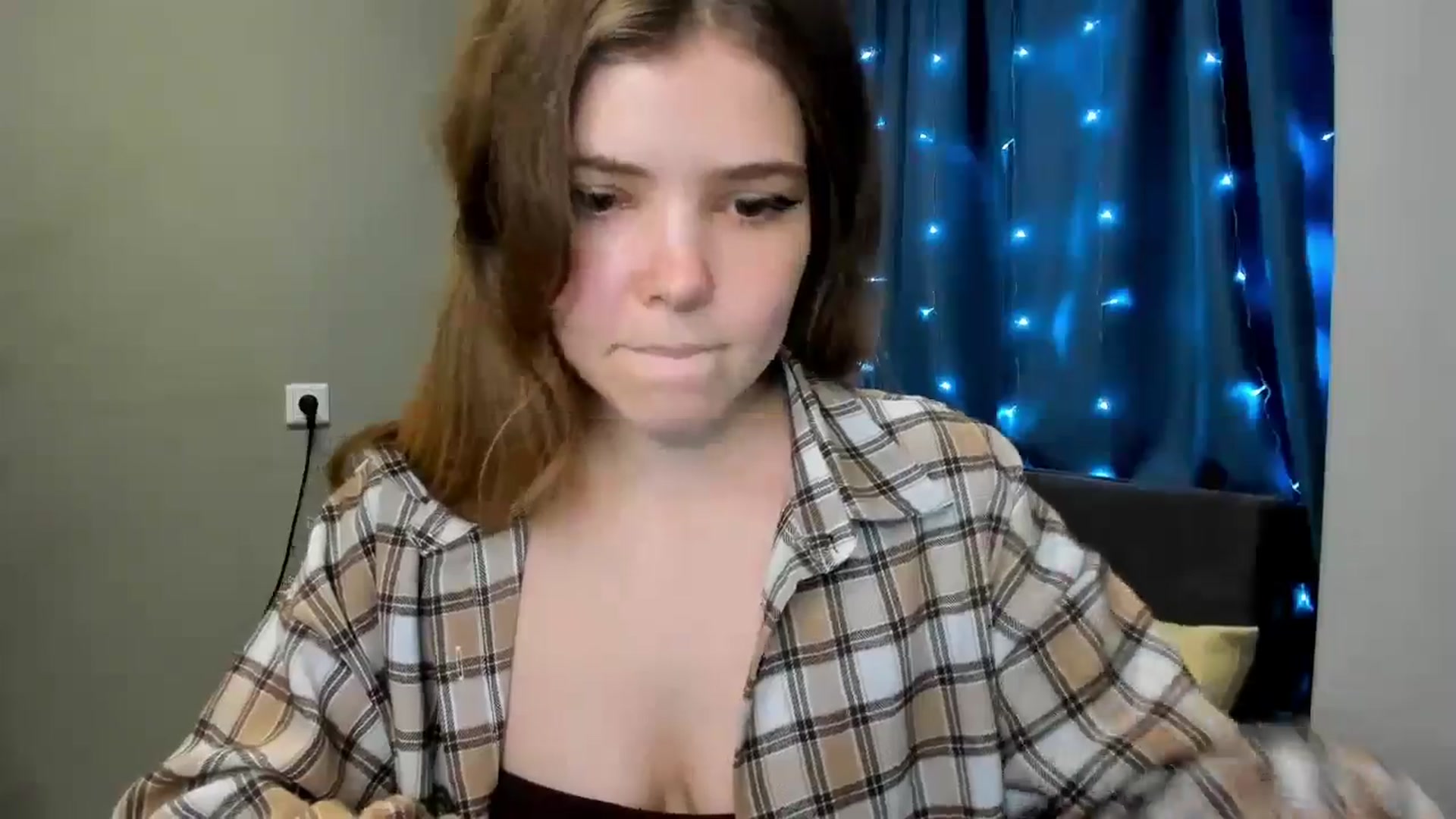 Gallery image thumbnail from EffyShy's myfreecams stream on, 12/24/2024, 23:48 image 7 of 20