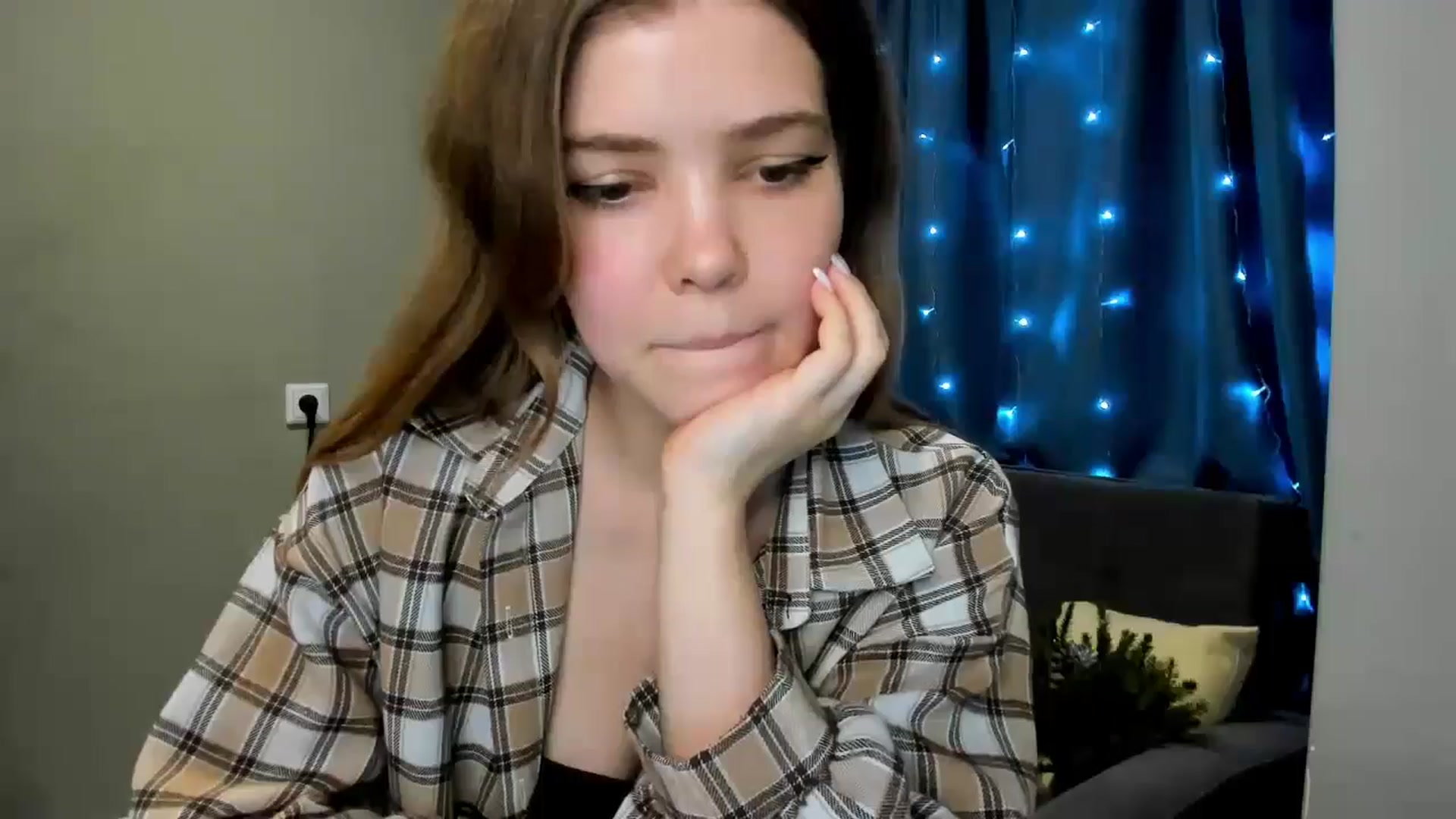 Gallery image thumbnail from EffyShy's myfreecams stream on, 12/24/2024, 23:48 image 20 of 20