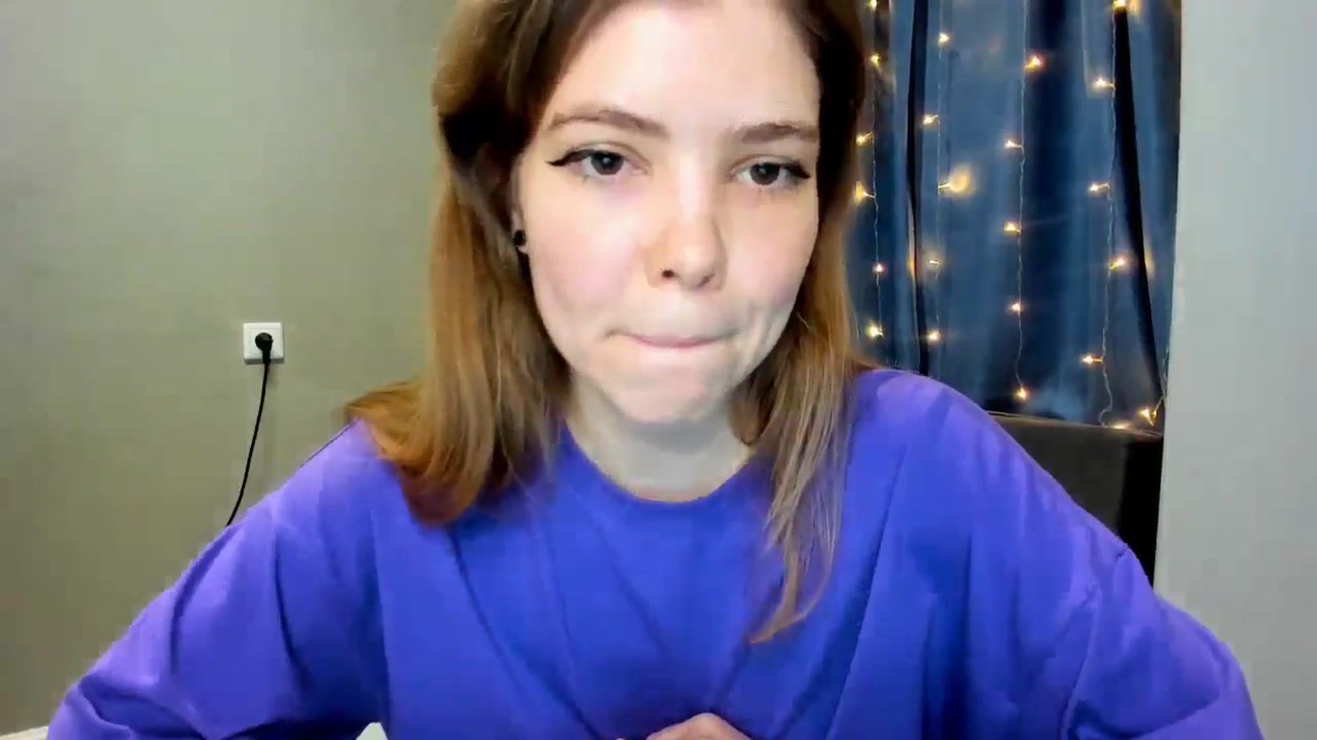 Gallery image thumbnail from EffyShy's myfreecams stream on, 01/04/2025, 19:02 image 3 of 20