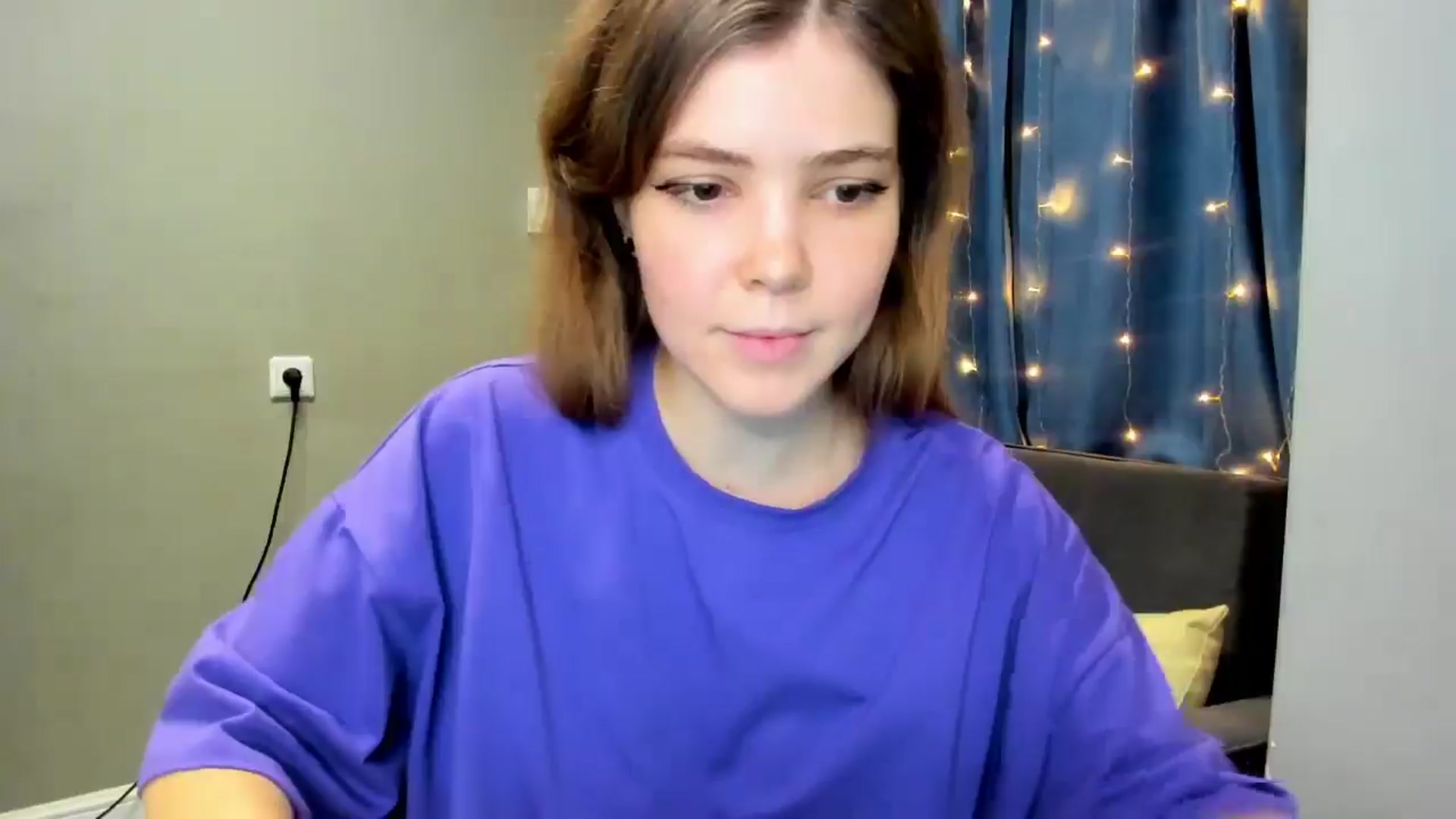 Gallery image thumbnail from EffyShy's myfreecams stream on, 01/04/2025, 19:41 image 16 of 20