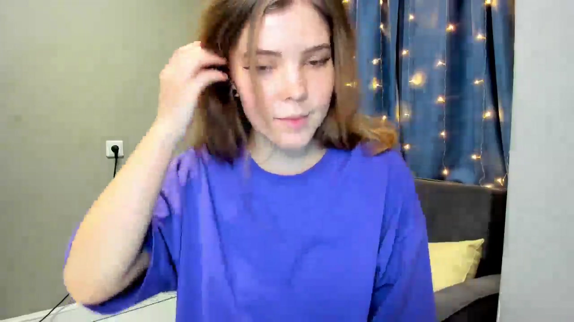 Gallery image thumbnail from EffyShy's myfreecams stream on, 01/04/2025, 21:41 image 16 of 20