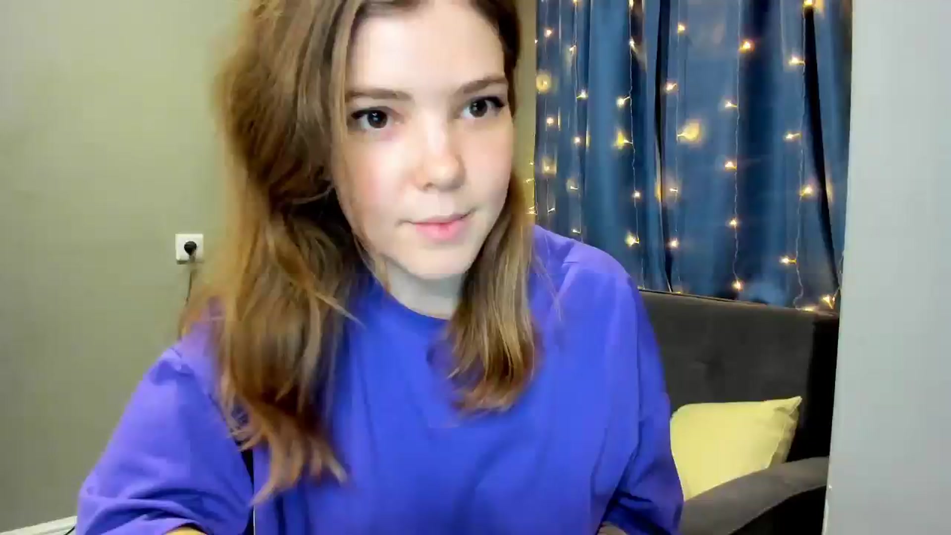 Gallery image thumbnail from EffyShy's myfreecams stream on, 01/04/2025, 21:41 image 3 of 20