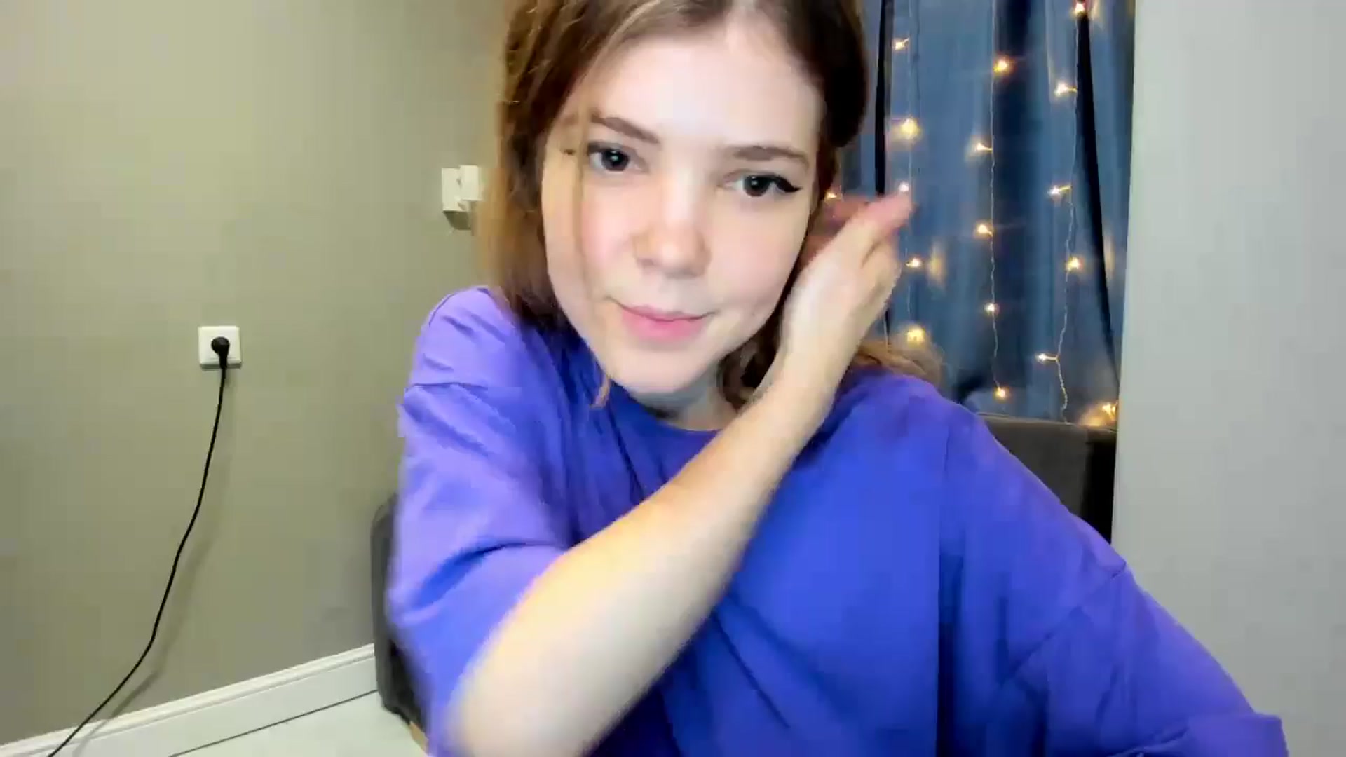 Gallery image thumbnail from EffyShy's myfreecams stream on, 01/06/2025, 18:01 image 1 of 20