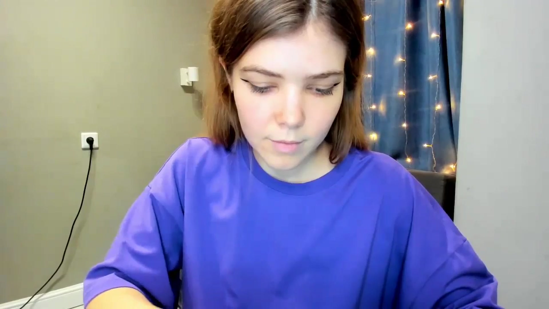 Gallery image thumbnail from EffyShy's myfreecams stream on, 01/06/2025, 18:01 image 11 of 20