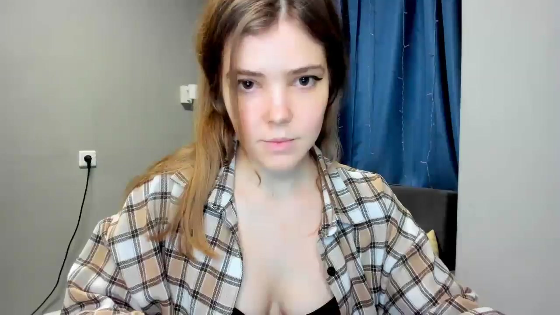 Gallery image thumbnail from EffyShy's myfreecams stream on, 01/08/2025, 19:45 image 12 of 20