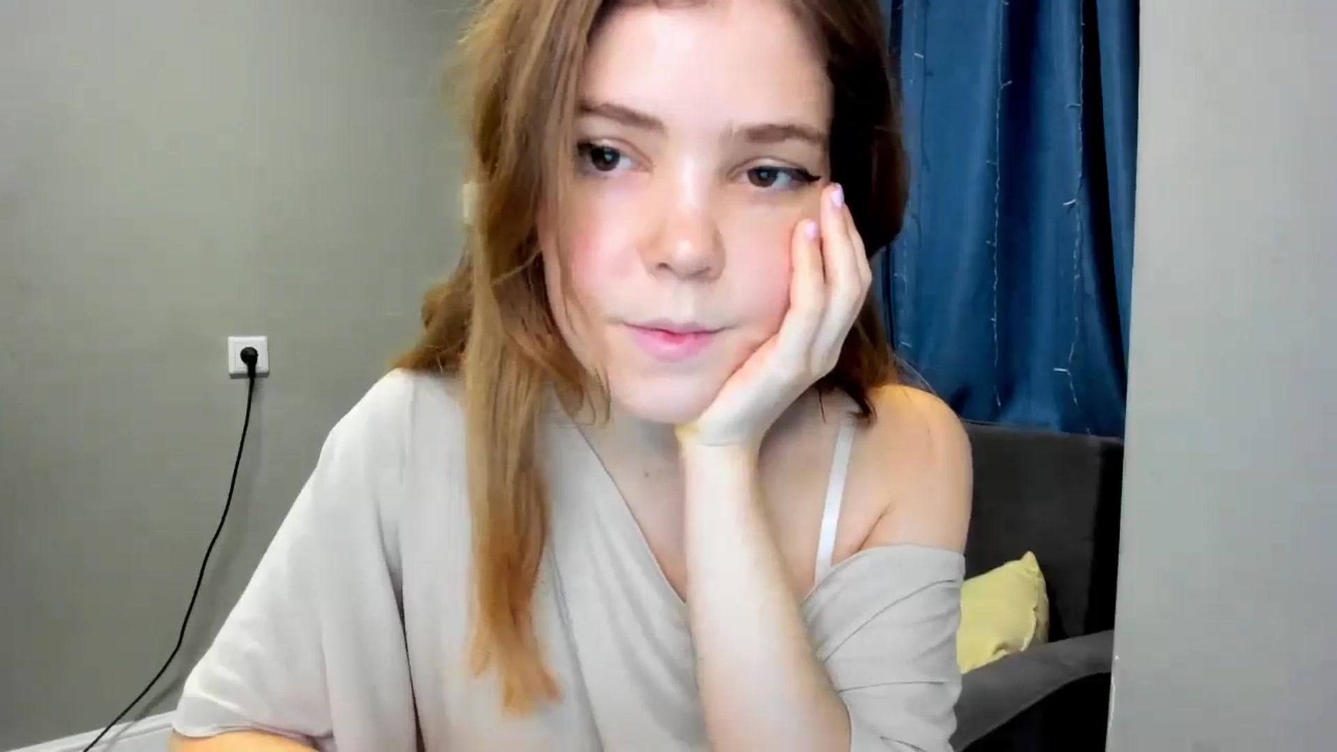 Gallery image thumbnail from EffyShy's myfreecams stream on, 01/13/2025, 20:00 image 14 of 20