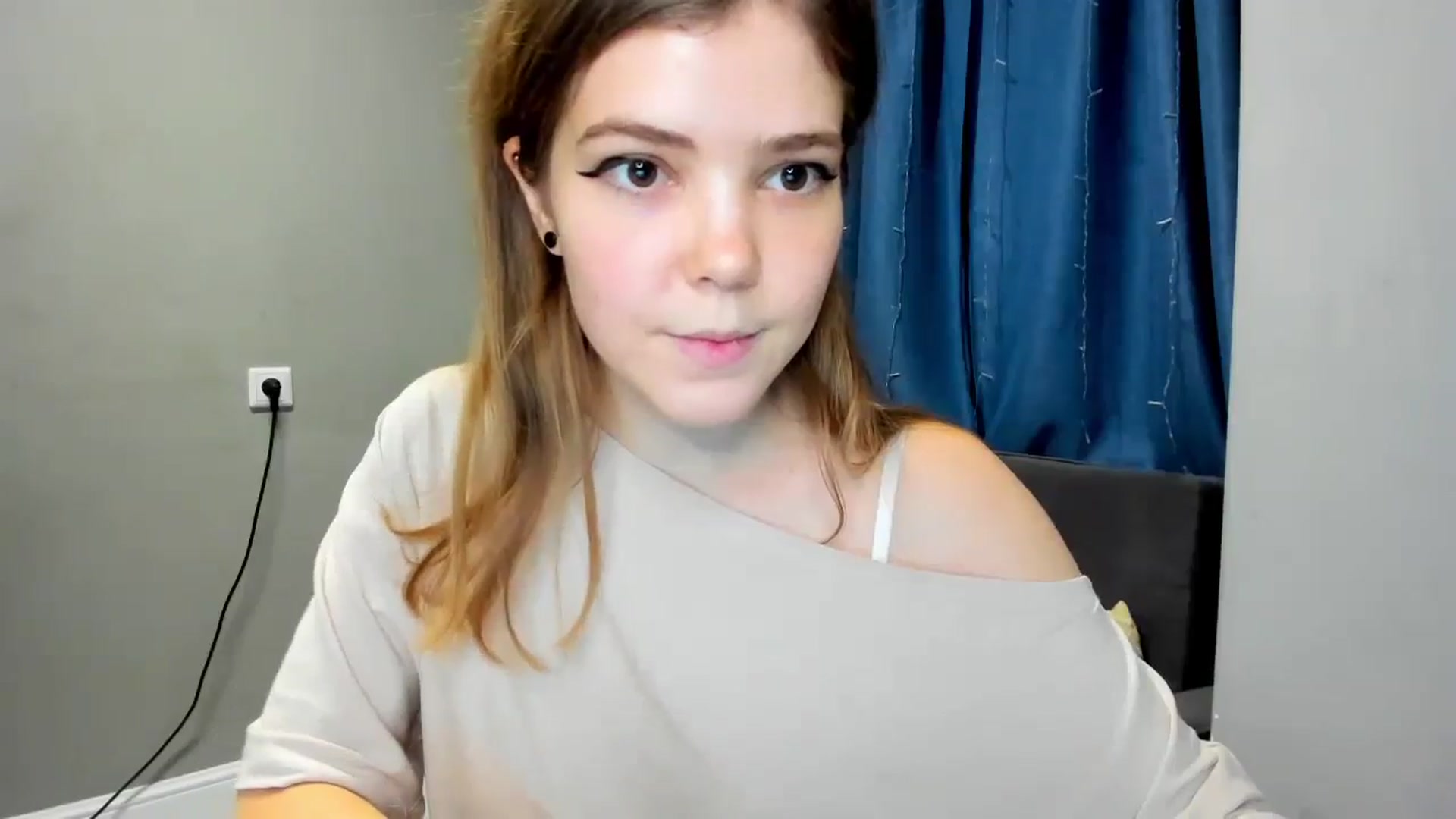 Gallery image thumbnail from EffyShy's myfreecams stream on, 01/13/2025, 21:13 image 12 of 20