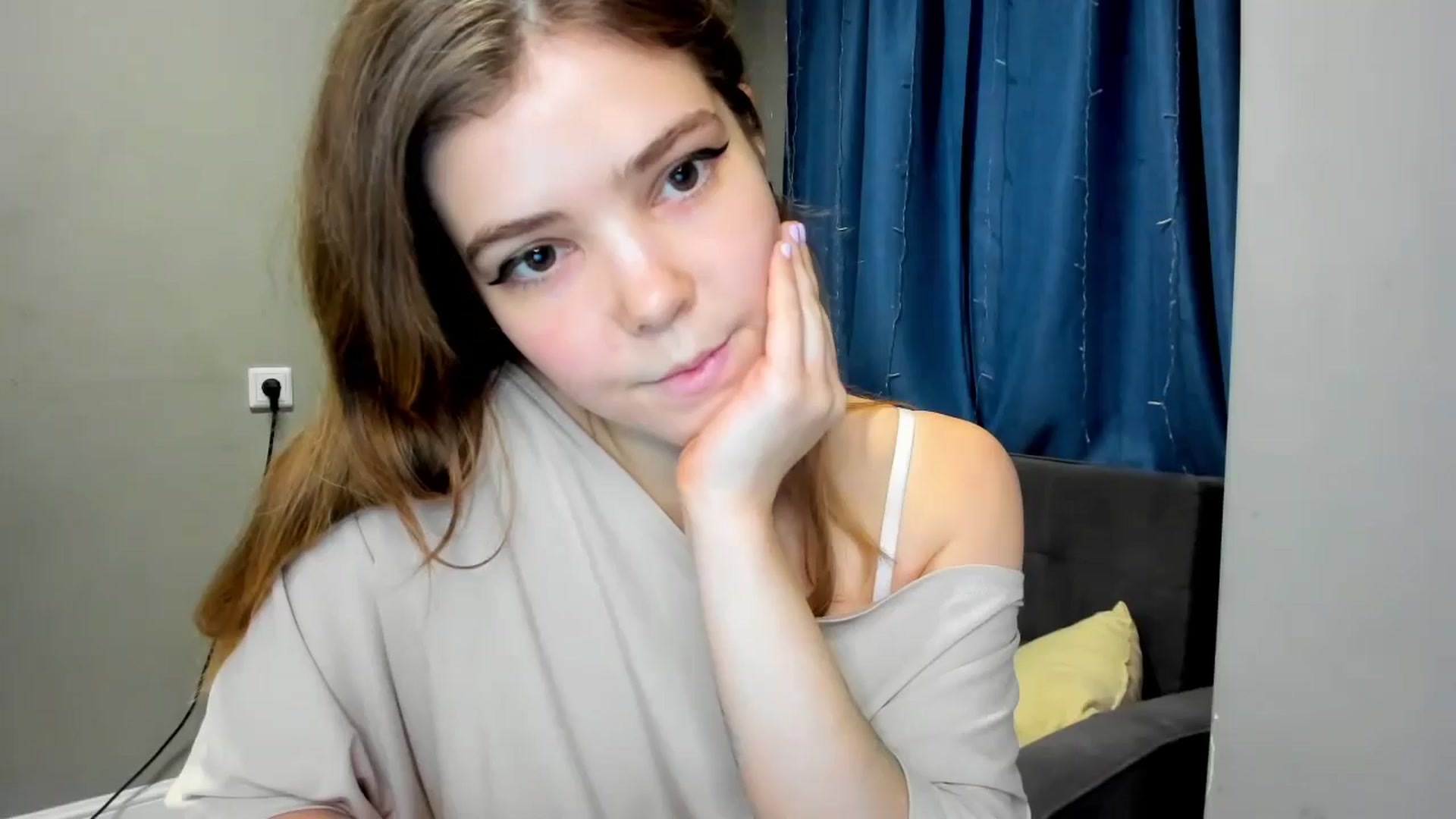 Gallery image thumbnail from EffyShy's myfreecams stream on, 01/13/2025, 21:13 image 2 of 20