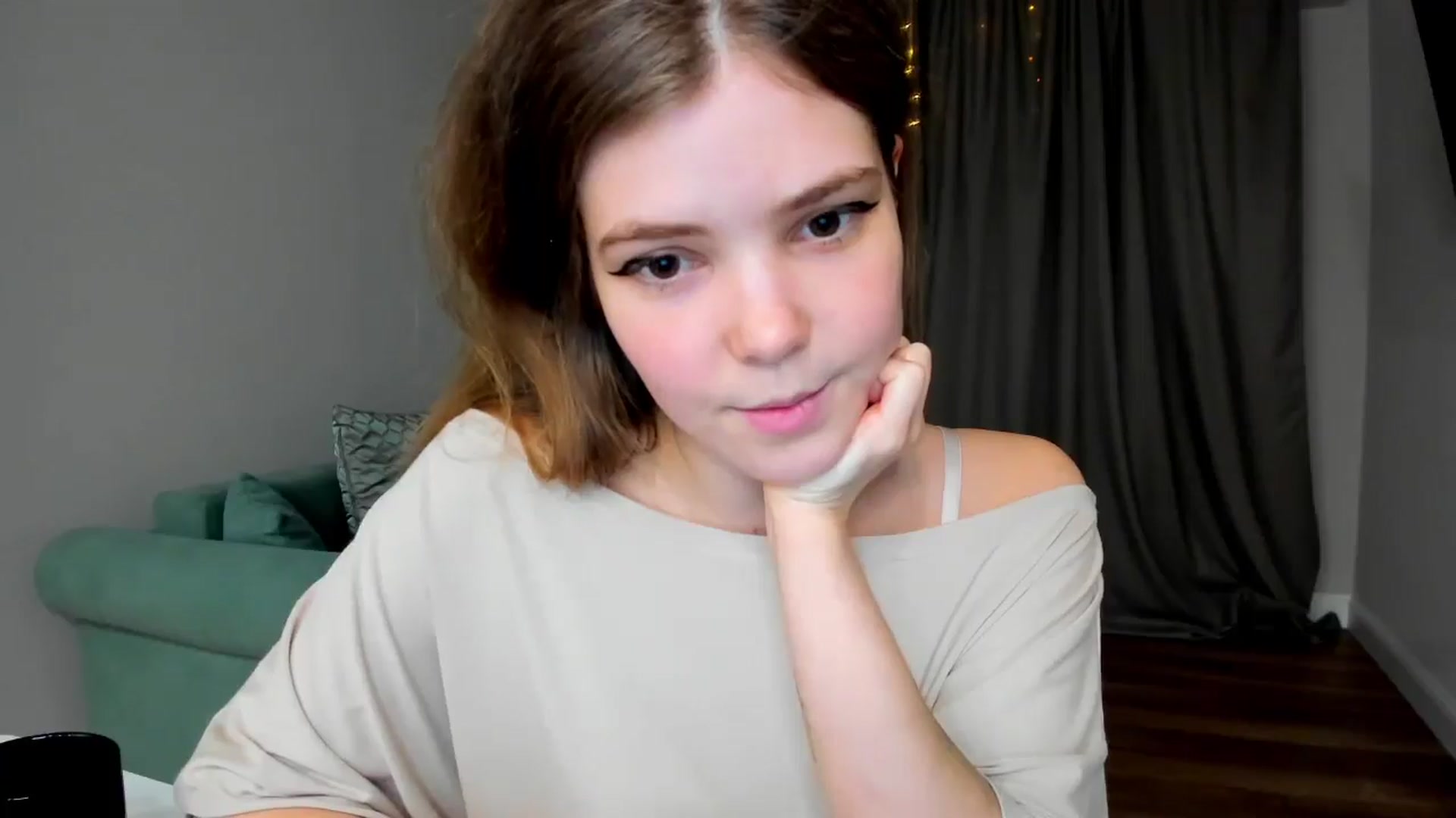 Gallery image thumbnail from EffyShy's myfreecams stream on, 03/10/2025, 18:35 image 17 of 20