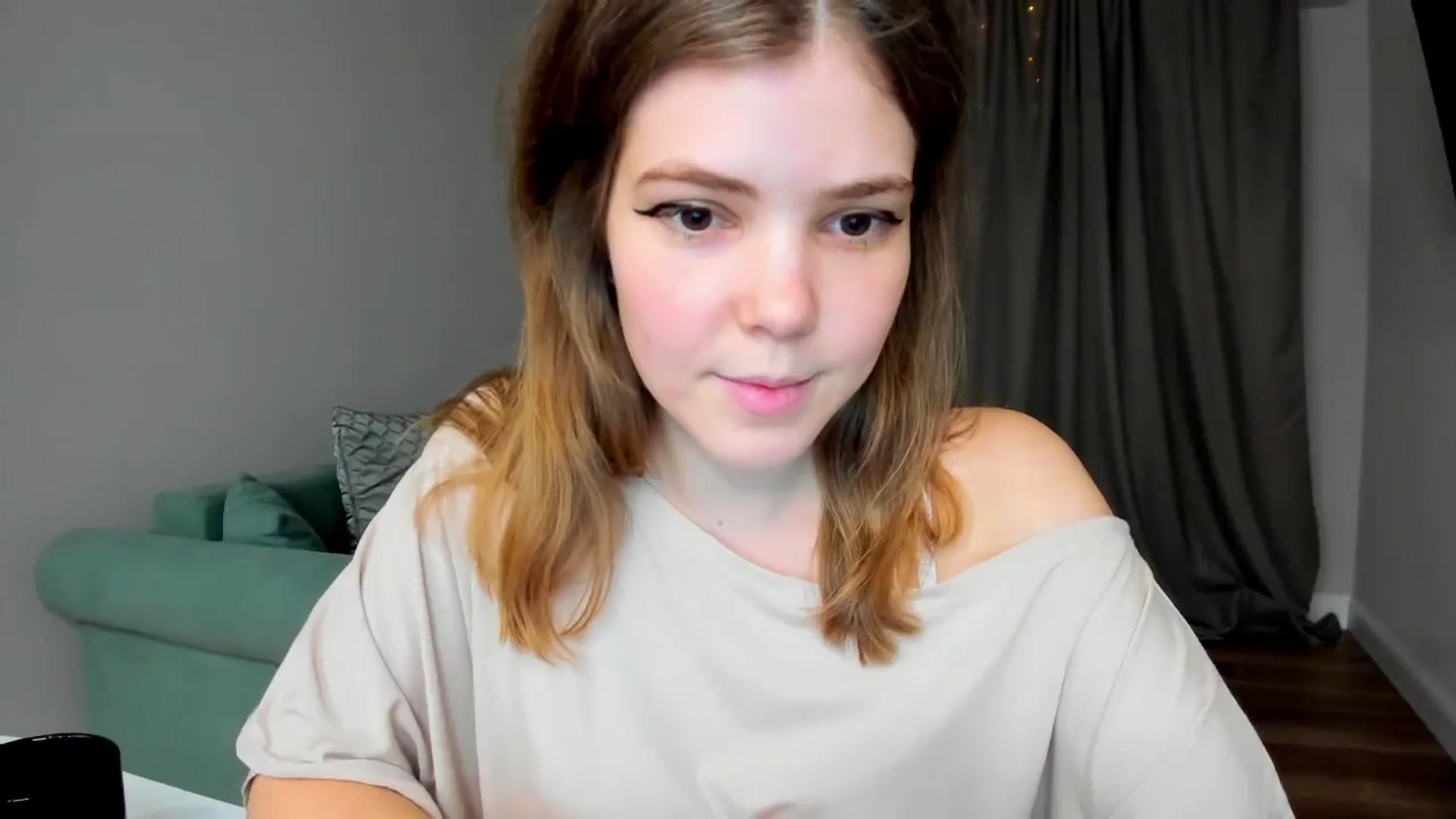 Gallery image thumbnail from EffyShy's myfreecams stream on, 03/10/2025, 18:35 image 19 of 20