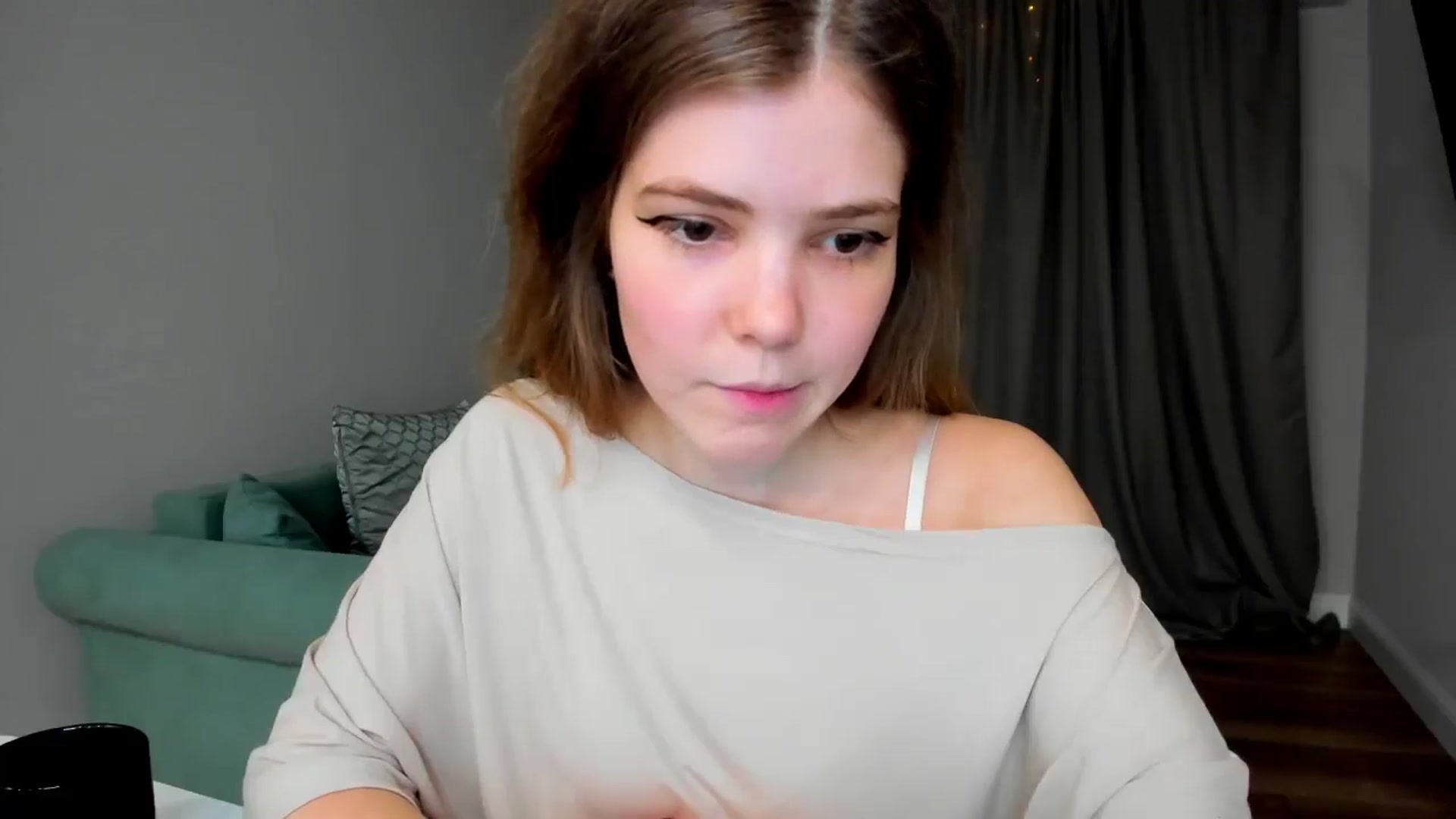 Gallery image thumbnail from EffyShy's myfreecams stream on, 03/10/2025, 18:35 image 5 of 20
