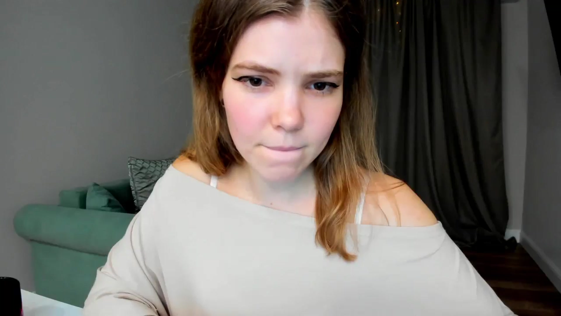 Gallery image thumbnail from EffyShy's myfreecams stream on, 03/10/2025, 19:10 image 20 of 20