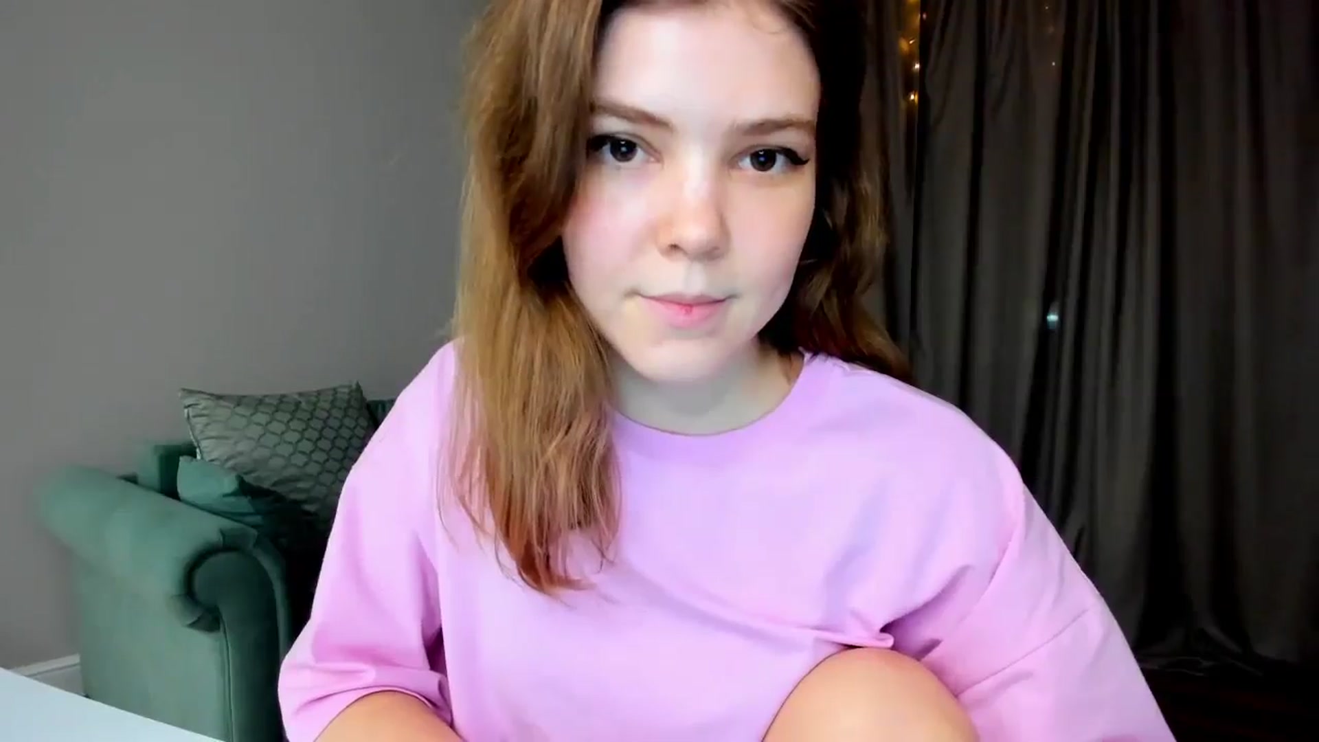 Gallery image thumbnail from EffyShy's myfreecams stream on, 03/14/2025, 21:46 image 2 of 20