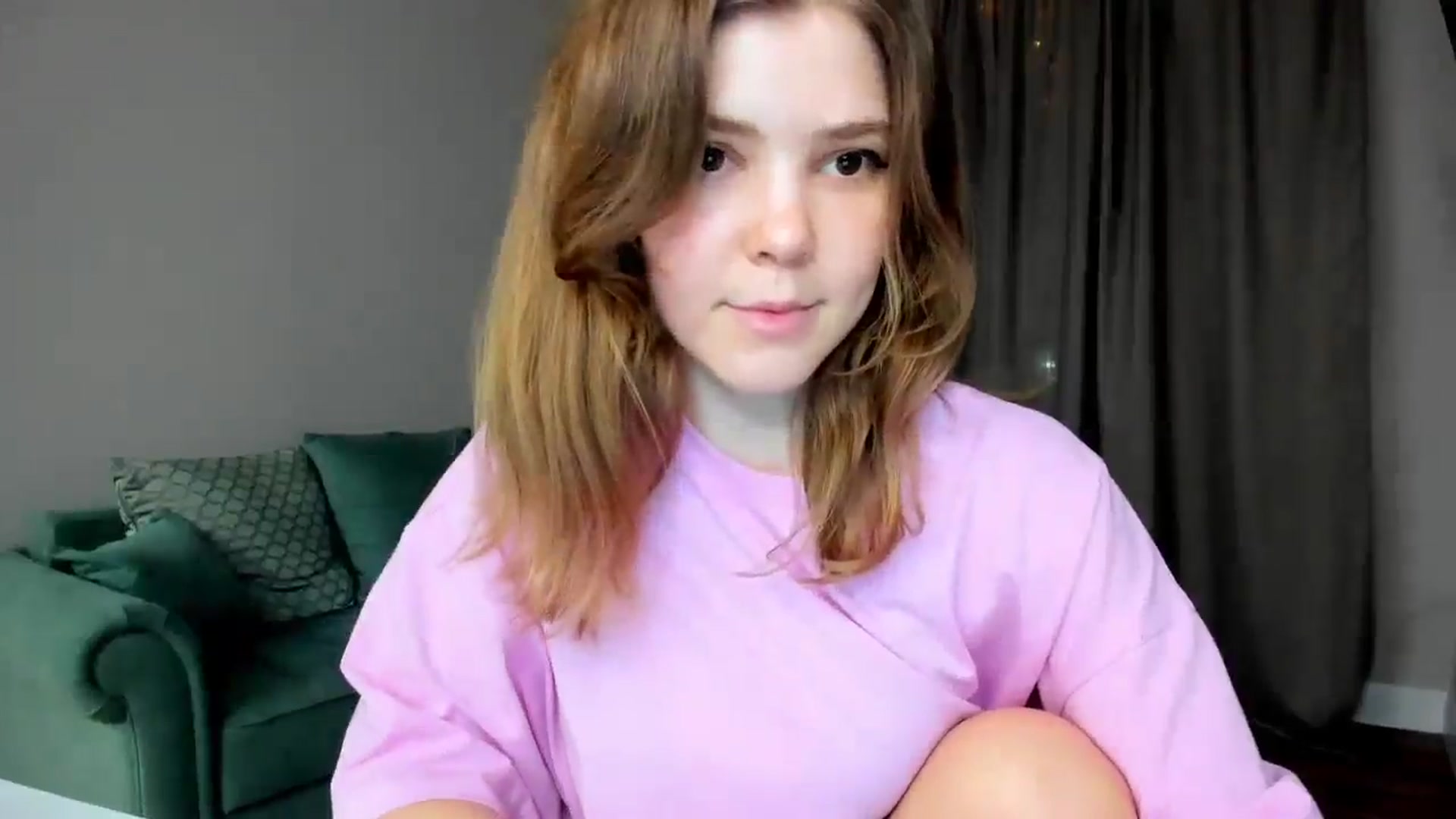 Gallery image thumbnail from EffyShy's myfreecams stream on, 03/16/2025, 21:23 image 2 of 20