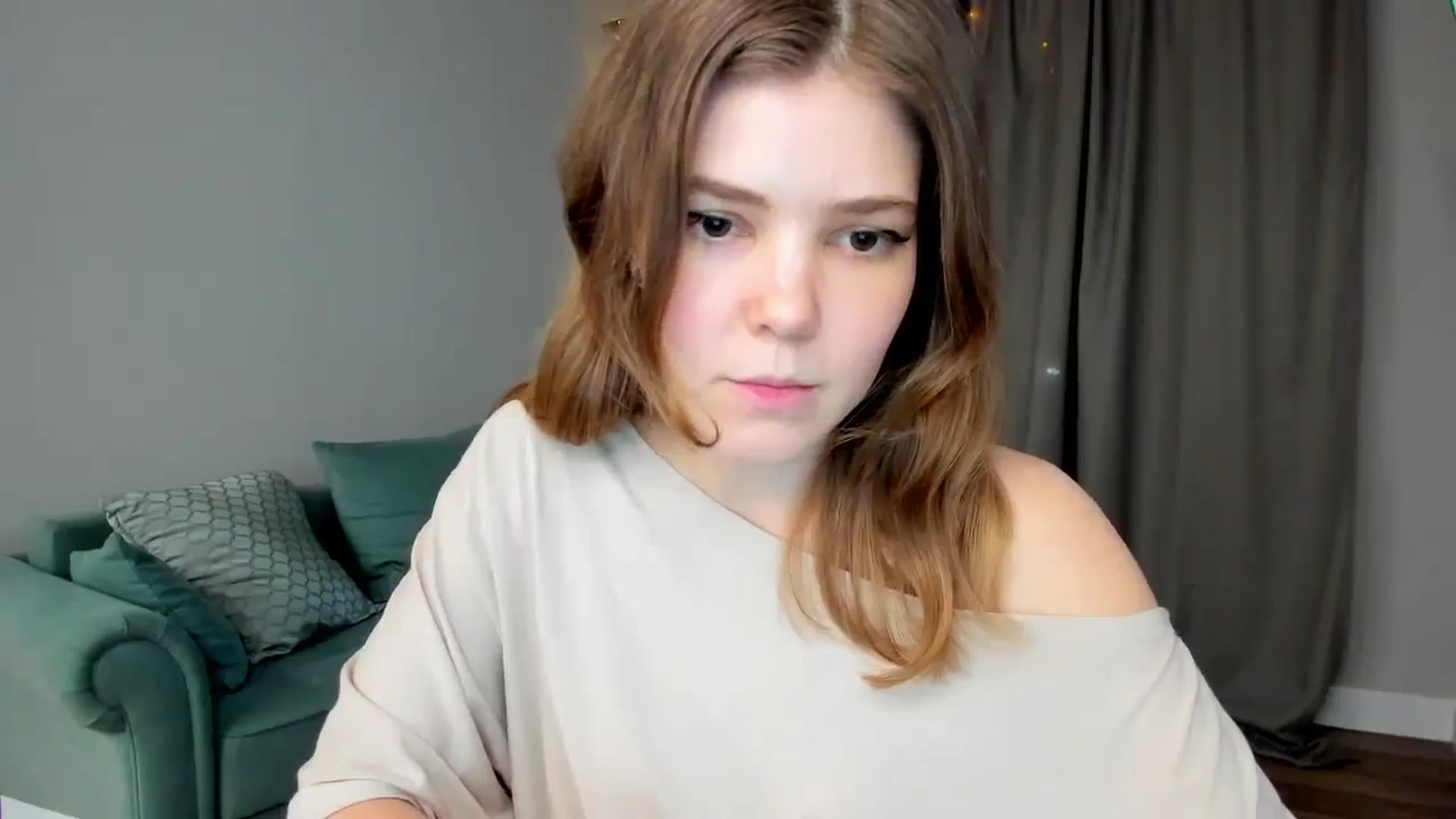 Gallery image thumbnail from EffyShy's myfreecams stream on, 03/22/2025, 20:02 image 18 of 20
