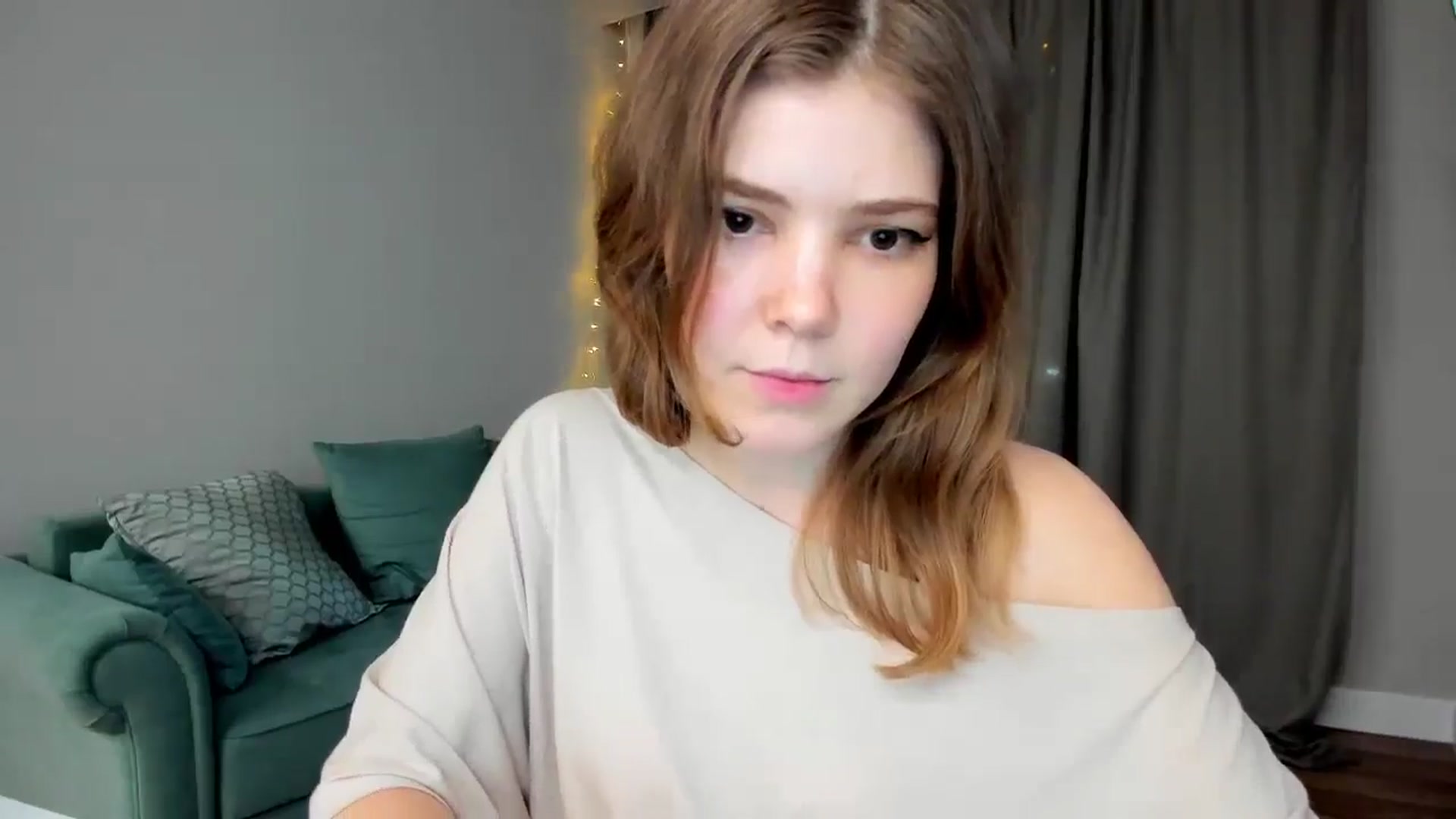 Gallery image thumbnail from EffyShy's myfreecams stream on, 03/22/2025, 20:02 image 15 of 20